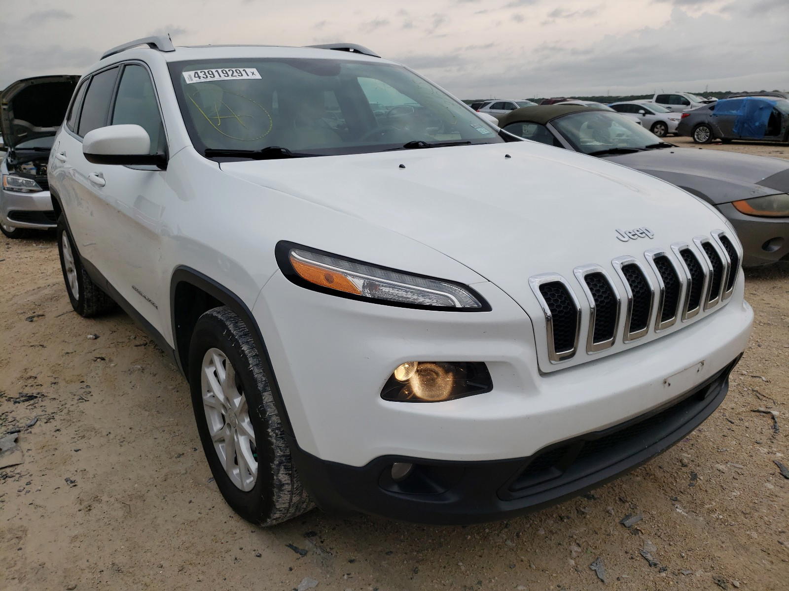 JEEP CHEROKEE L 2015 with VIN 1C4PJMCS5FW755313 - Photo from auction