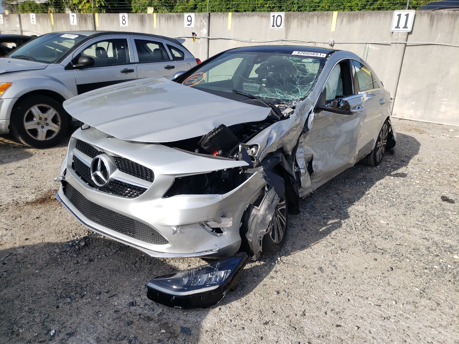 Photo 2 from auction – 2018 MERCEDES-BENZ CLA 250 with VIN WDDSJ4EB5JN665686