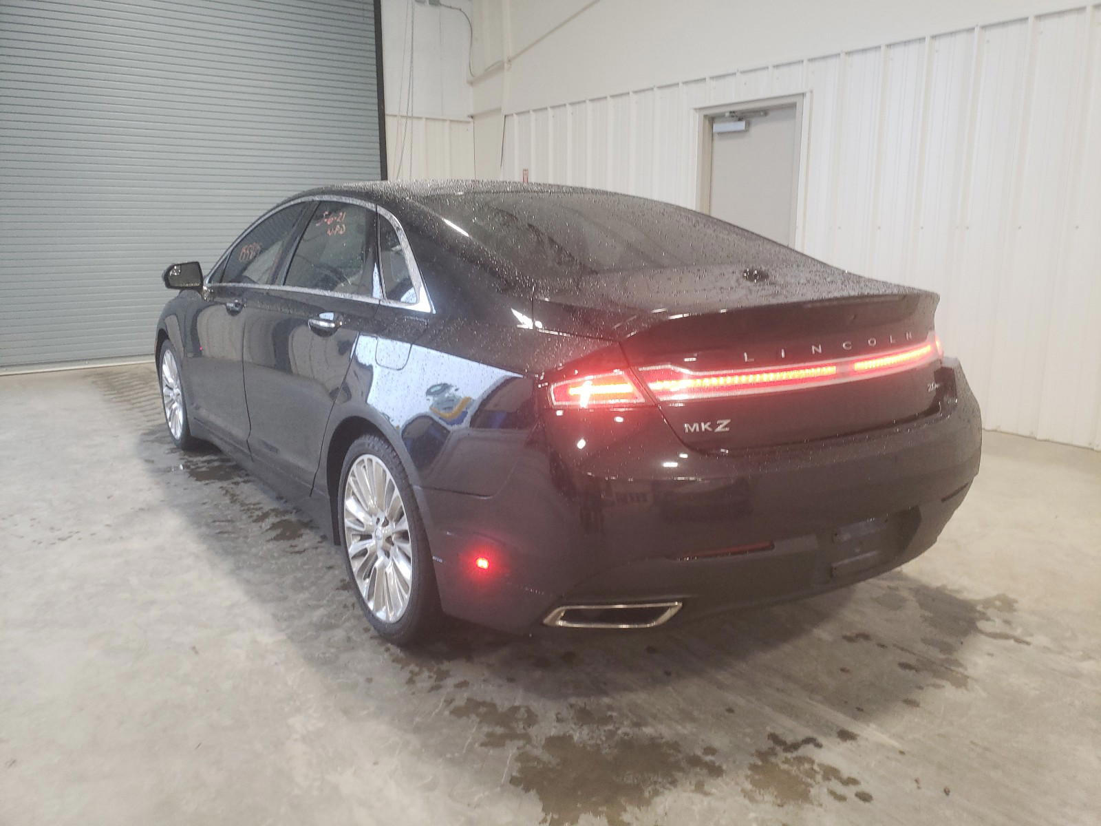 Photo 3 from auction – 2014 LINCOLN MKZ with VIN 3LN6L2G95ER826735