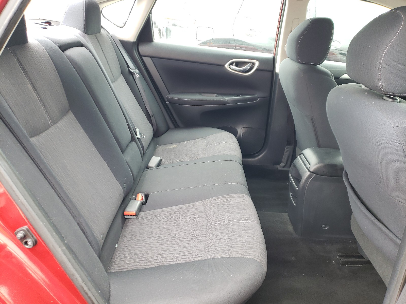 Photo 6 from auction – 2015 NISSAN SENTRA S with VIN 3N1AB7AP0FL659990
