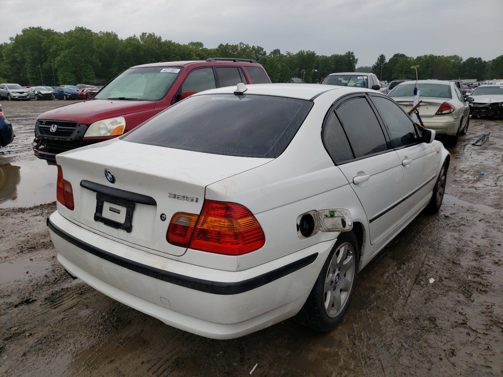 Photo 4 from auction – 2005 BMW 325 I with VIN WBAET37475NJ87509