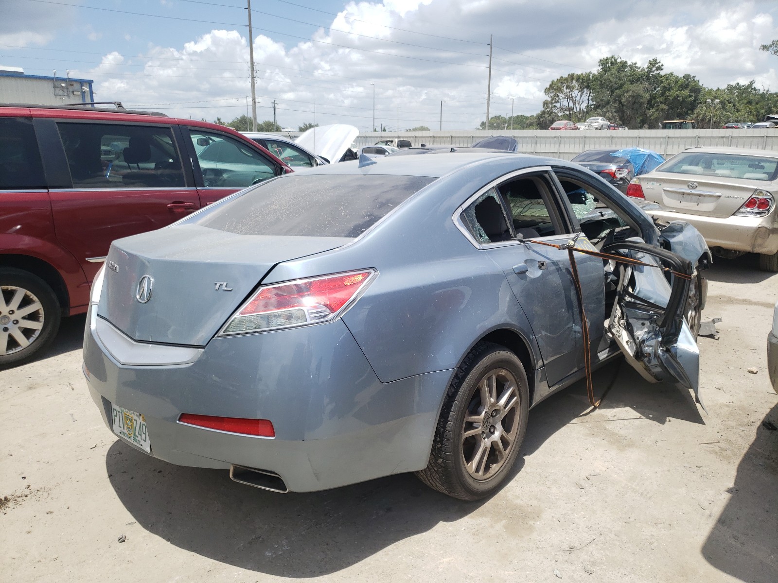 Photo 9 from auction – 2010 ACURA TL with VIN 19UUA8F23AA003929