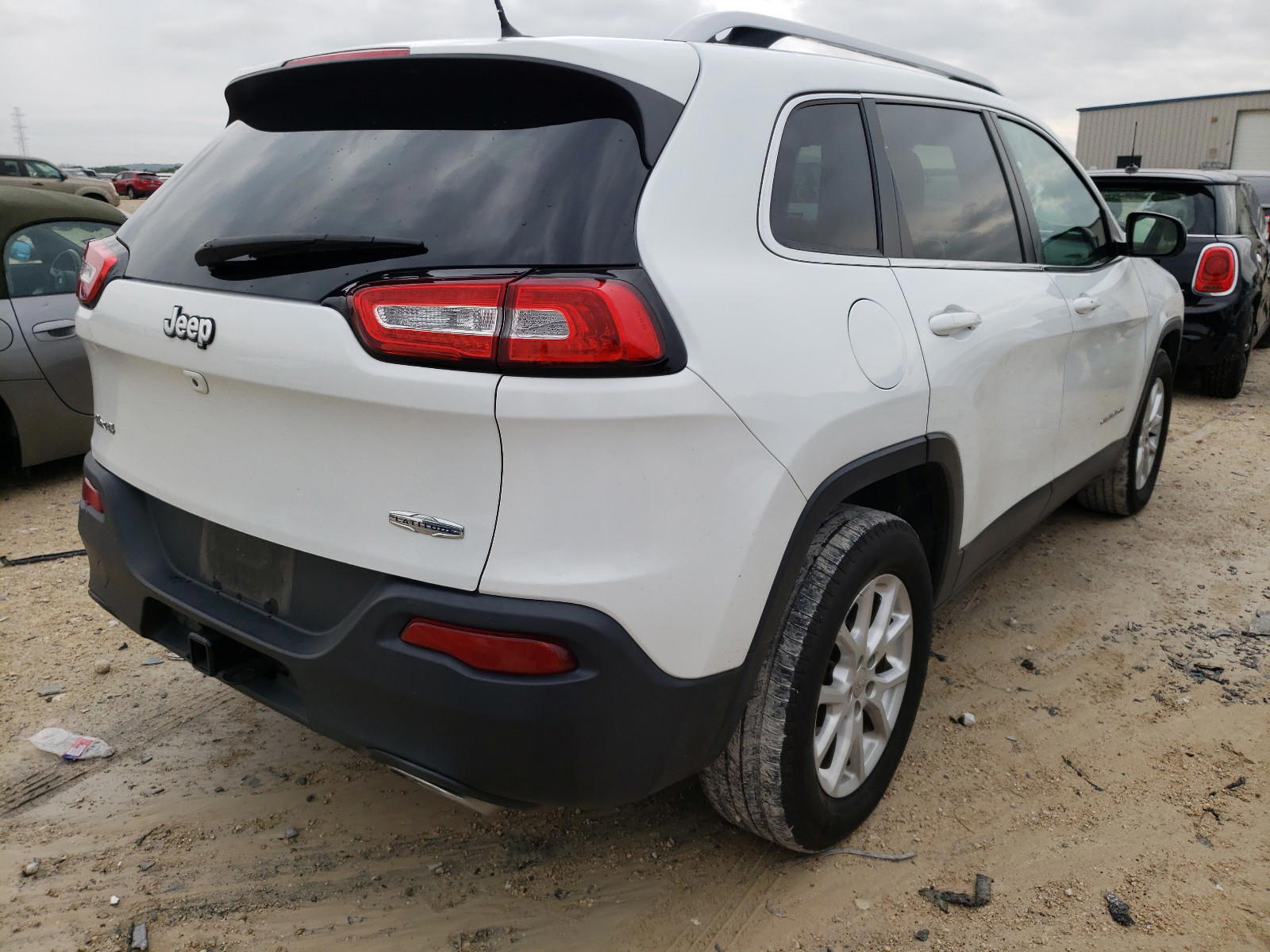 Photo 4 from auction – 2015 JEEP CHEROKEE L with VIN 1C4PJMCS5FW755313