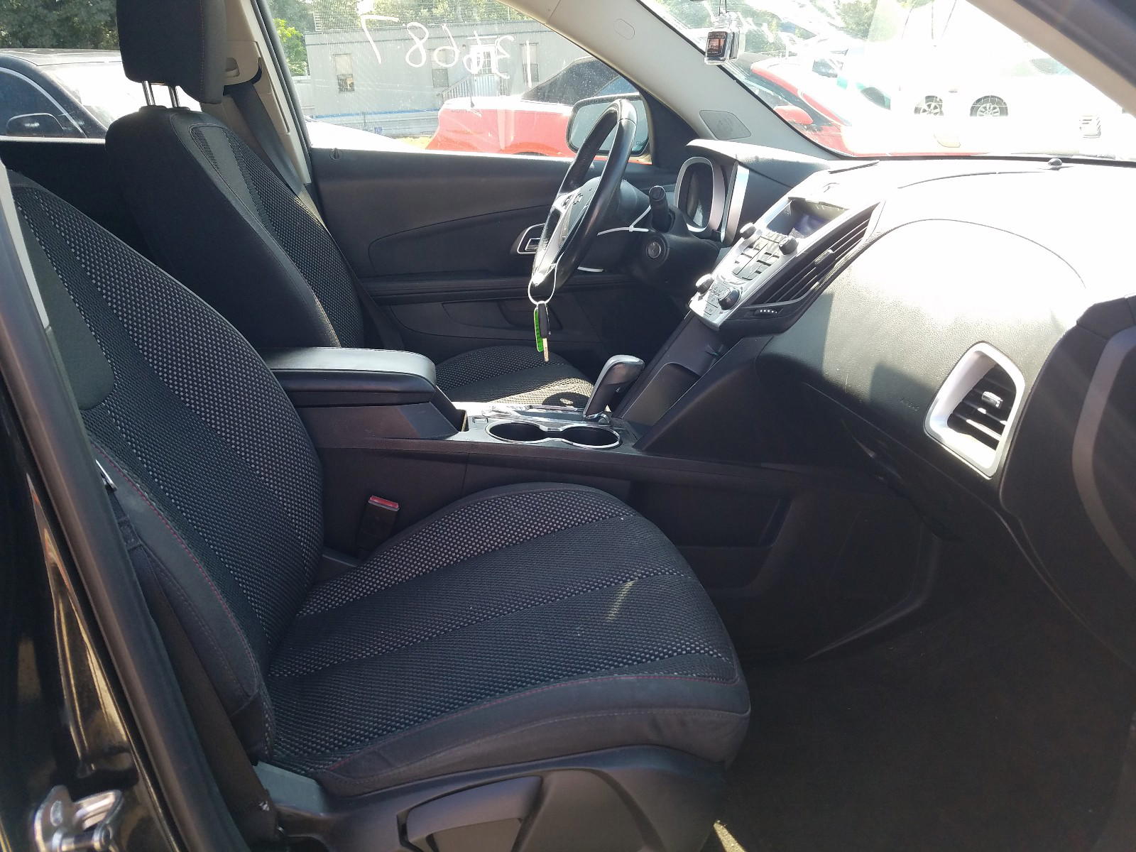 Photo 5 from auction – 2011 CHEVROLET EQUINOX LT with VIN 2CNALDEC7B6400052