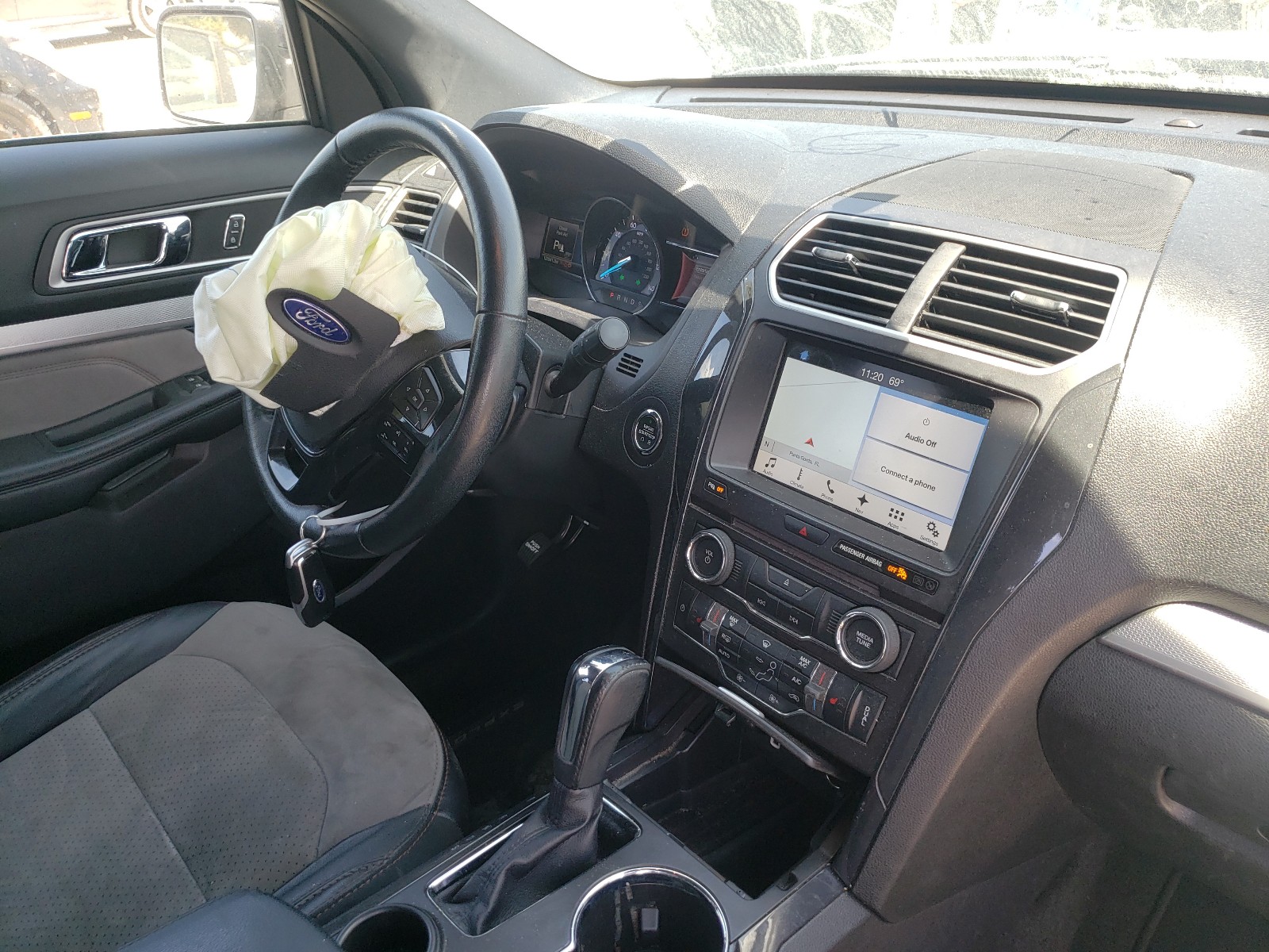 Zdjęcie 9 z aukcji – 2017 FORD EXPLORER X z VIN 1FM5K7D8XHGC88651