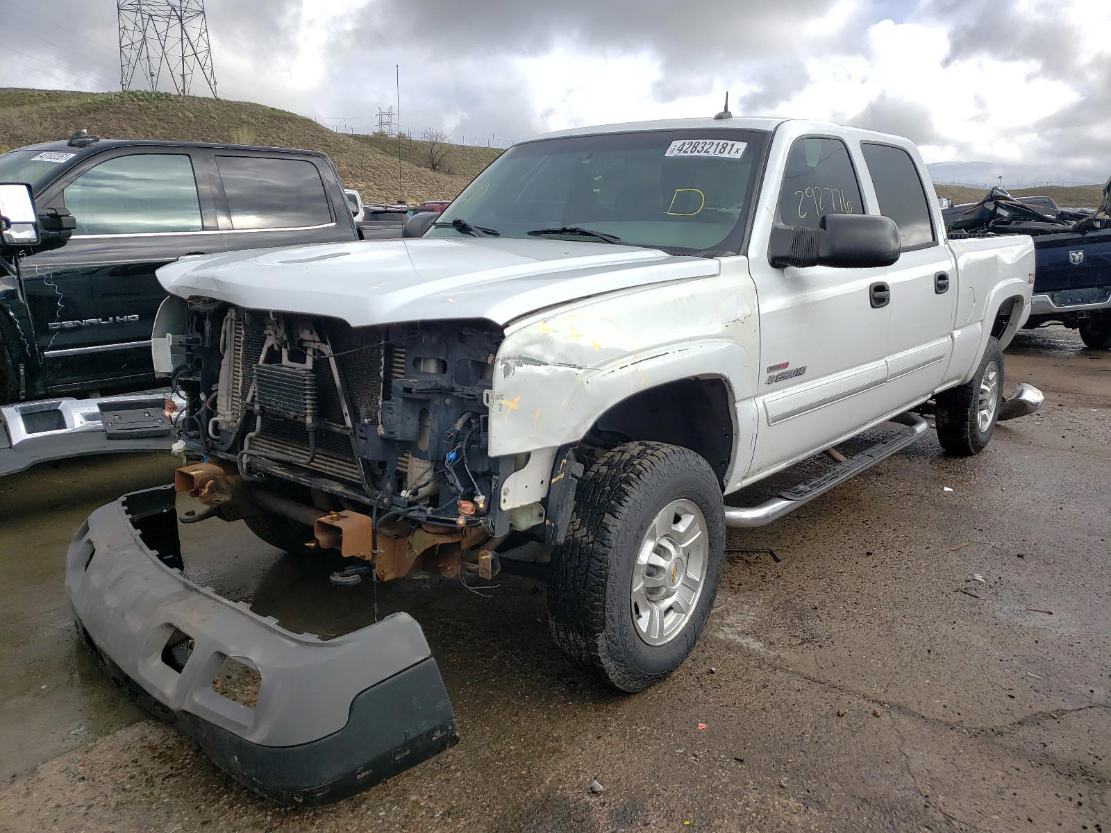 Photo 2 from auction – 2004 CHEVROLET SILVERADO with VIN 1GCHK23194F152780