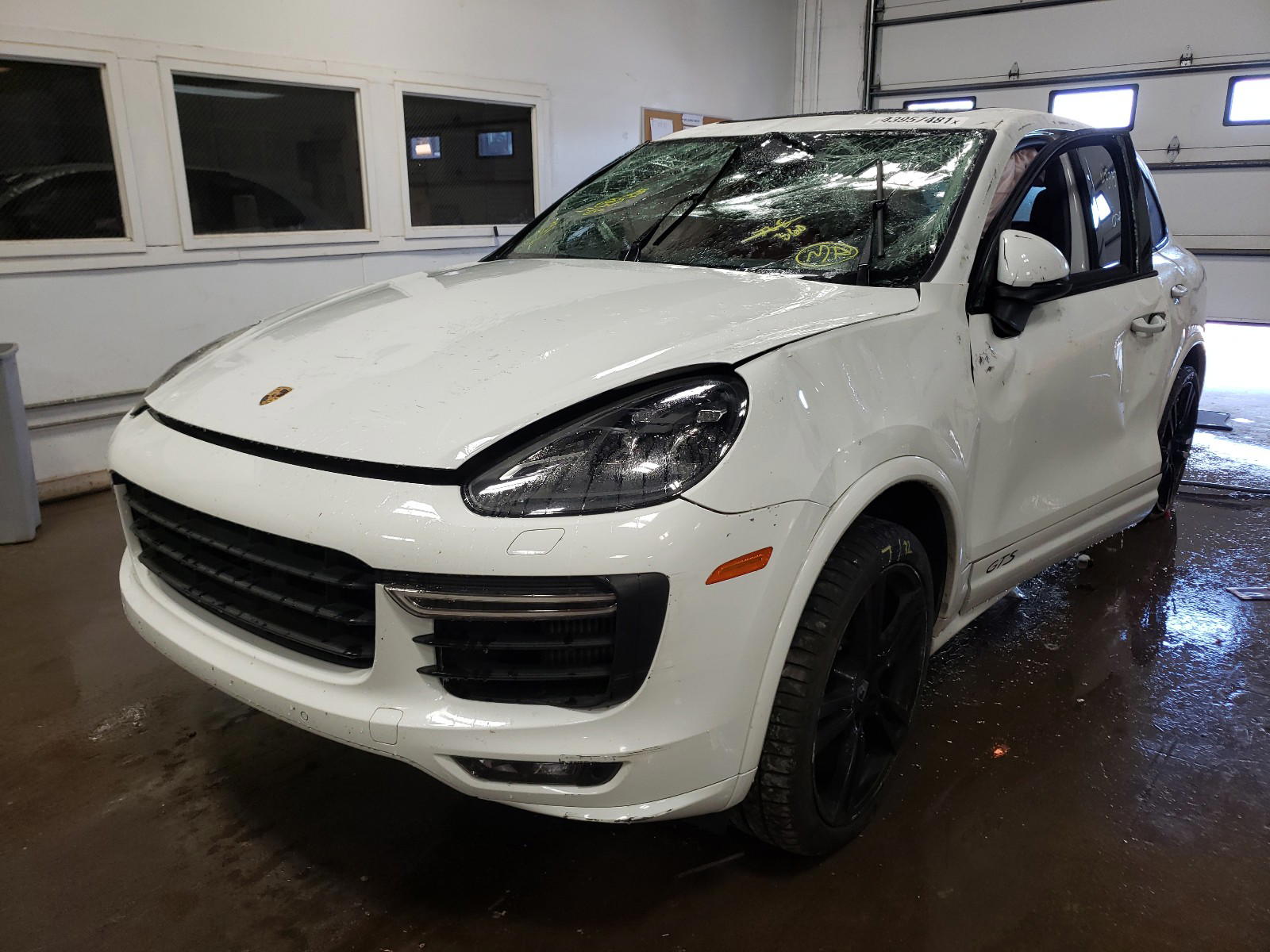 Photo 2 from auction – 2016 PORSCHE CAYENNE GT with VIN WP1AD2A26GLA76513