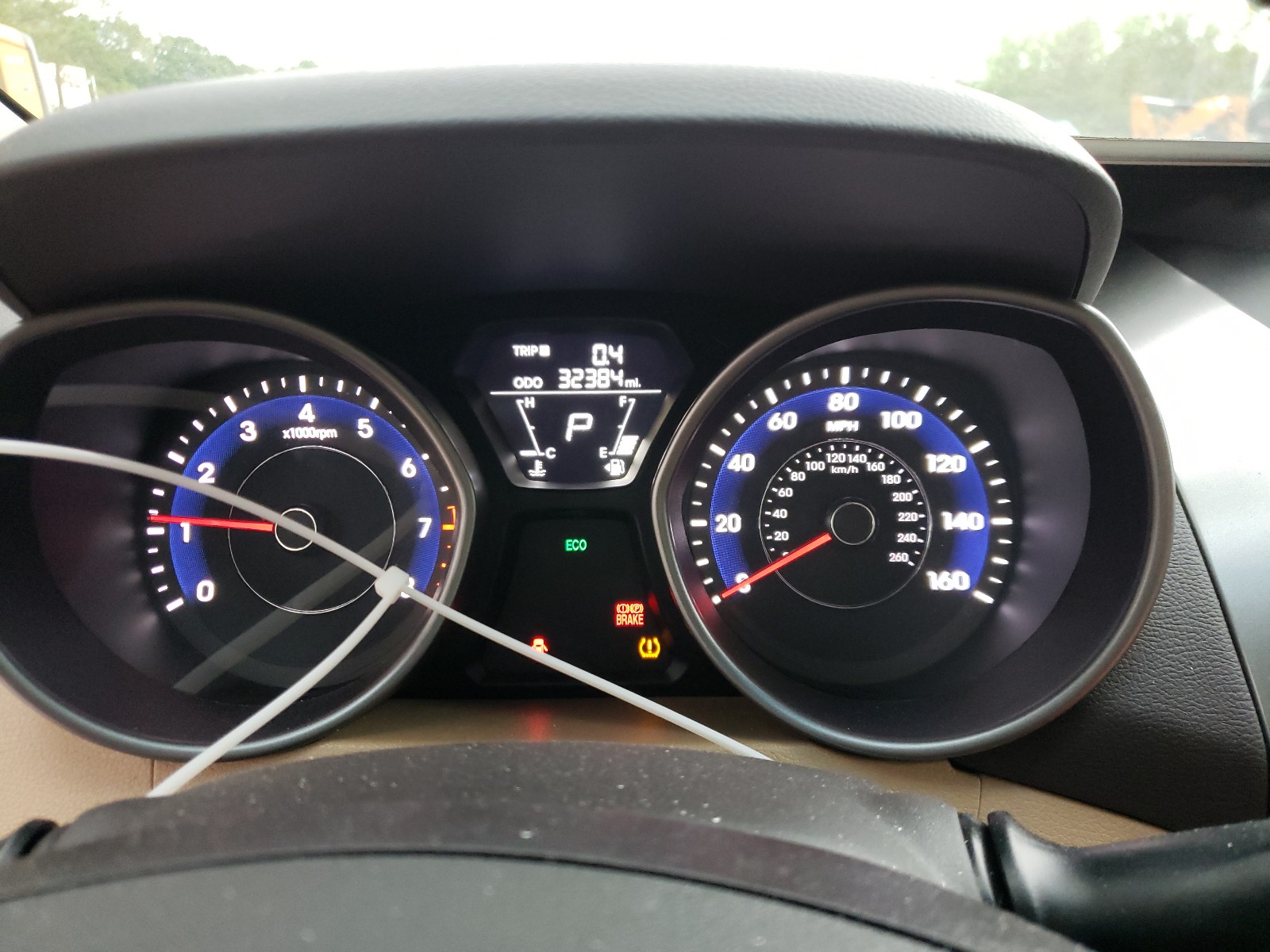 Photo 8 from auction – 2013 HYUNDAI ELANTRA with VIN 5NPDH4AE2DH201354