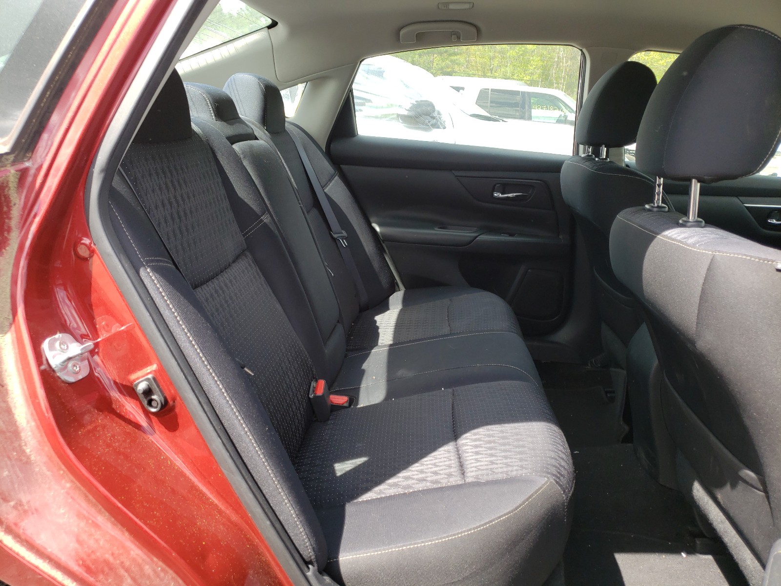 Photo 6 from auction – 2016 NISSAN ALTIMA 2.5 with VIN 1N4AL3AP3GC229067