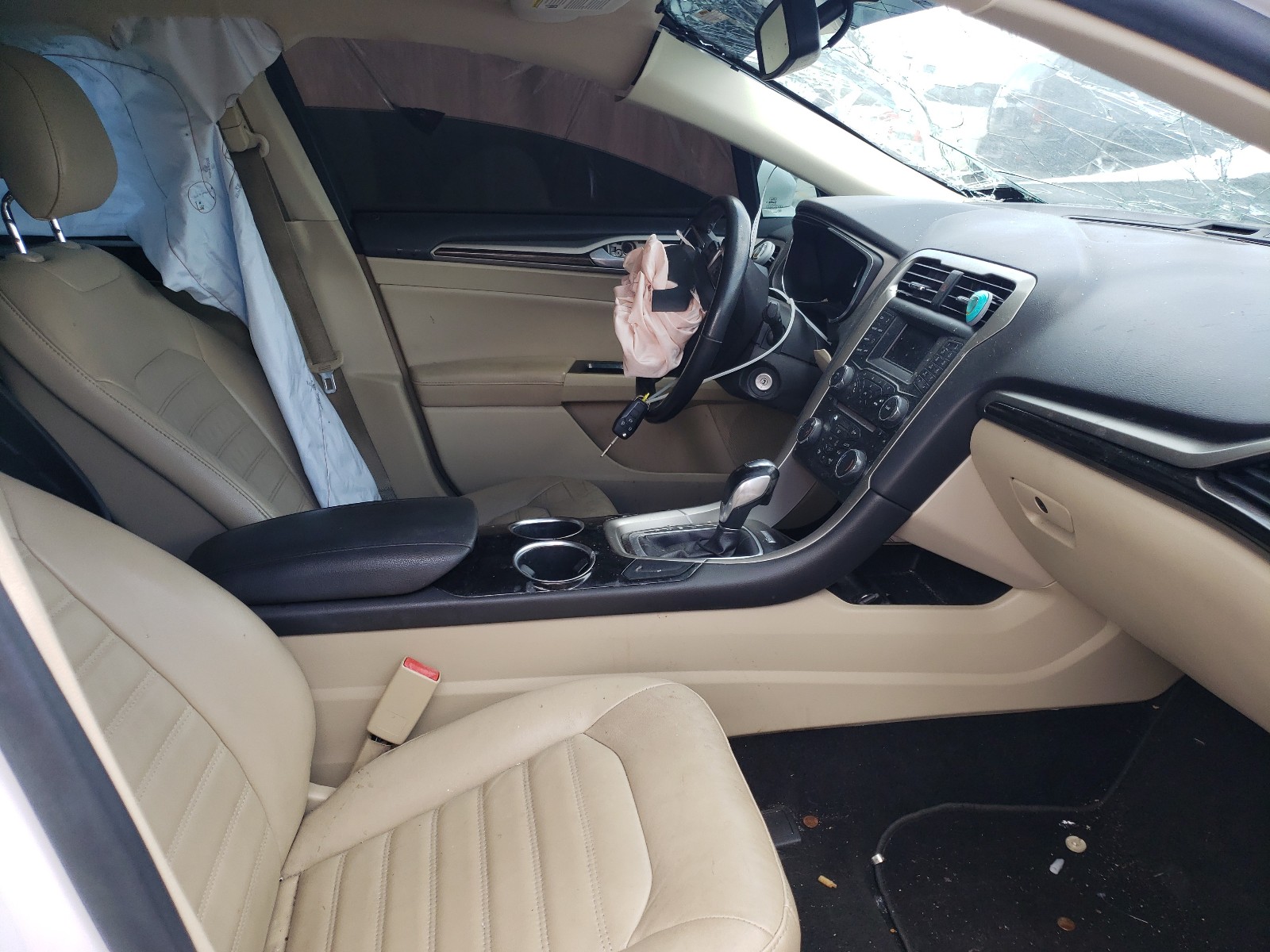 Photo 5 from auction – 2013 FORD FUSION SE with VIN 3FA6P0LU9DR227526