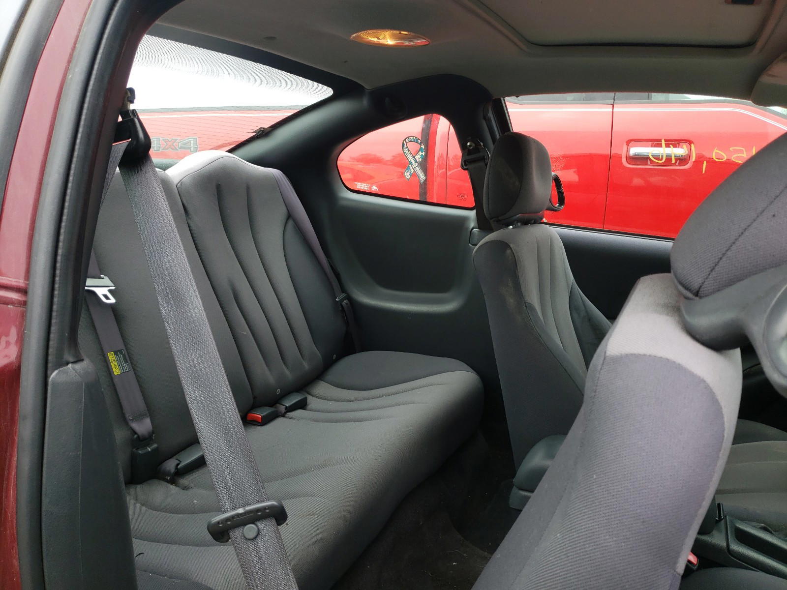 Photo 6 from auction – 2005 PONTIAC SUNFIRE with VIN 3G2JB12F15S170331