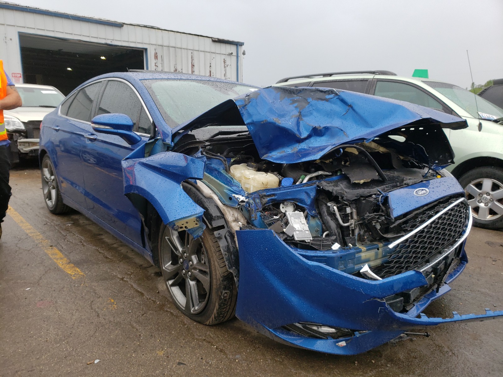 Photo 1 from auction – 2017 FORD FUSION SPO with VIN 3FA6P0VP6HR170750