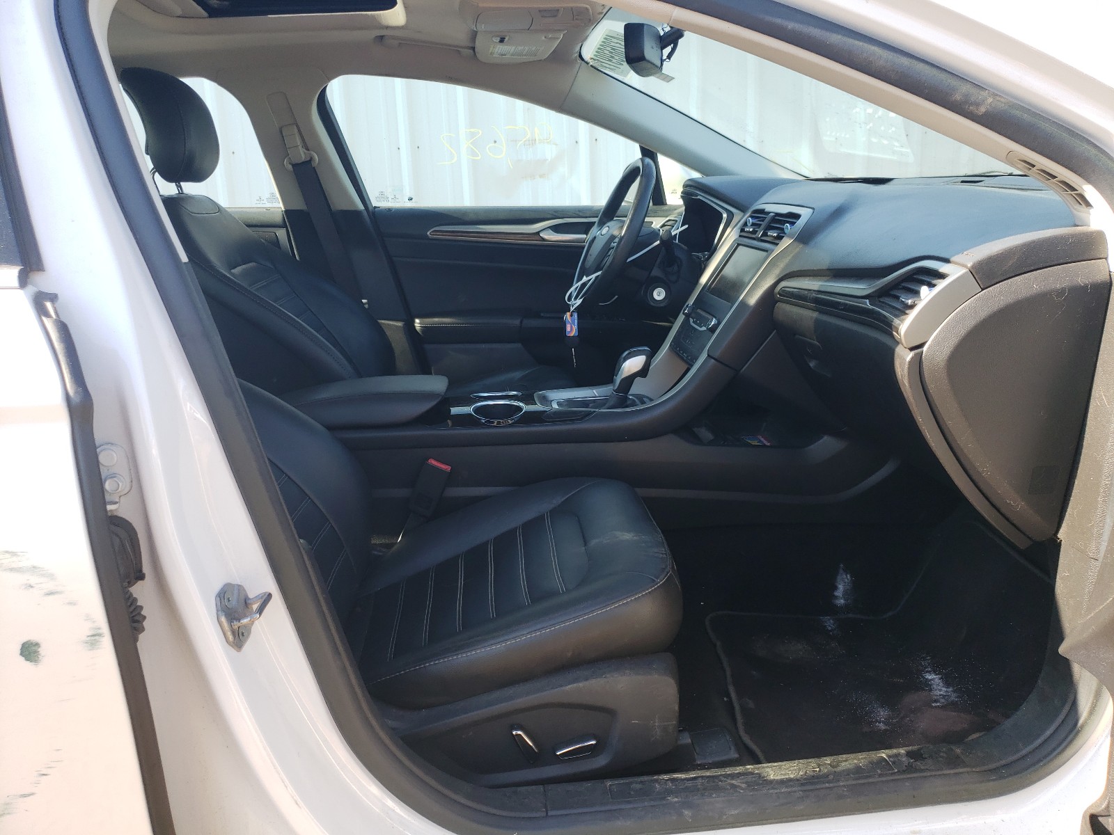 Photo 5 from auction – 2013 FORD FUSION SE with VIN 3FA6P0HR2DR188329