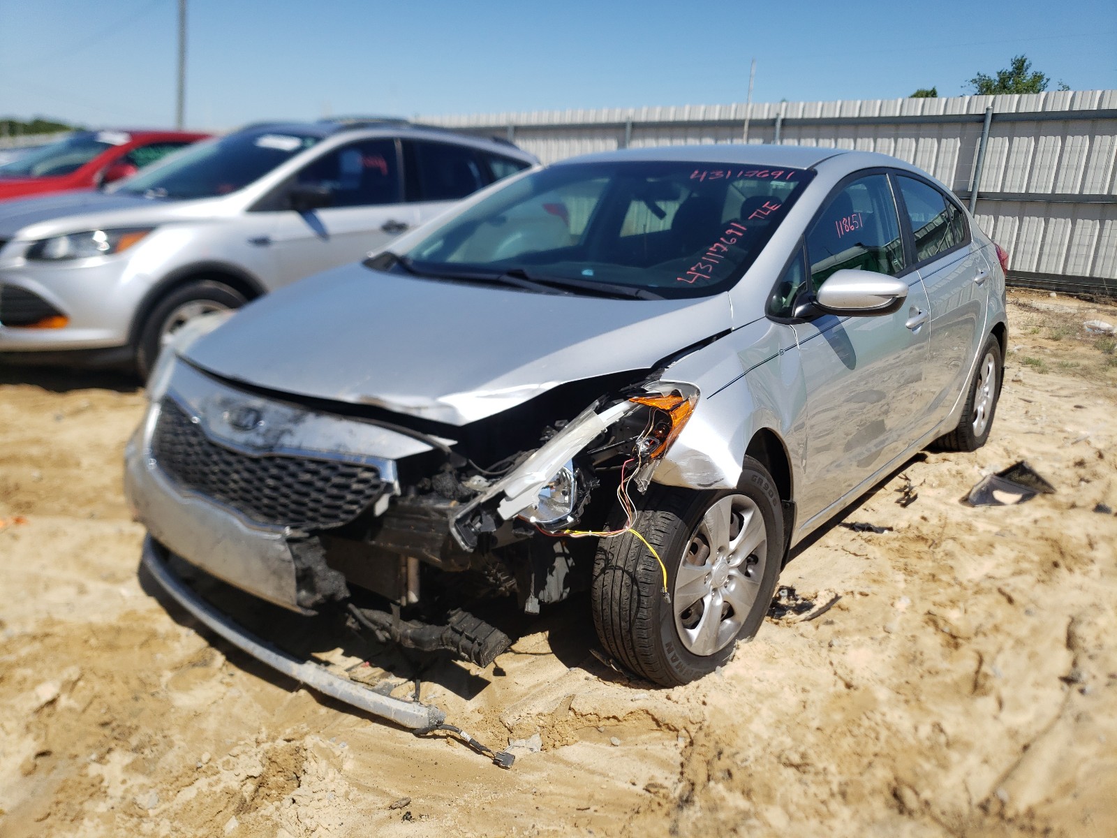 Photo 2 from auction – 2014 KIA FORTE LX with VIN 4T1B11HK4JU131987