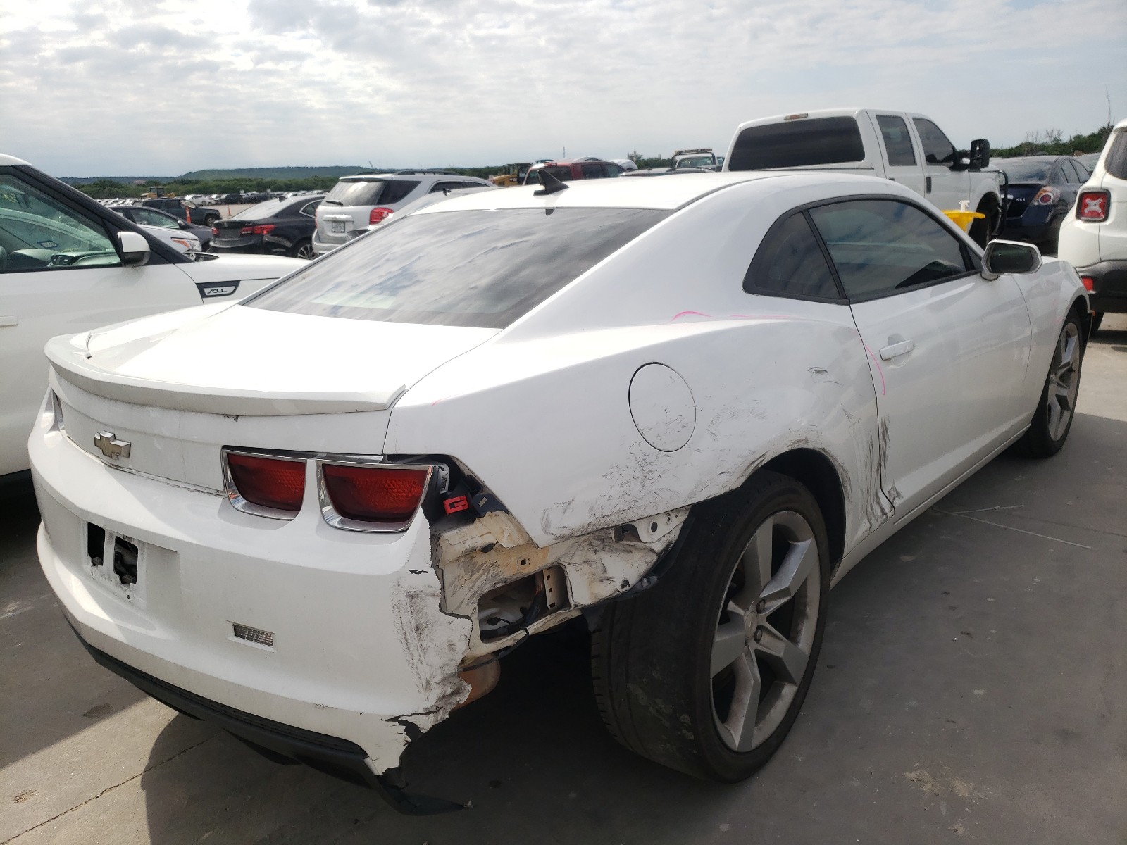 Photo 4 from auction – 2013 CHEVROLET CAMARO LS with VIN 2G1FA1E3XD9166854