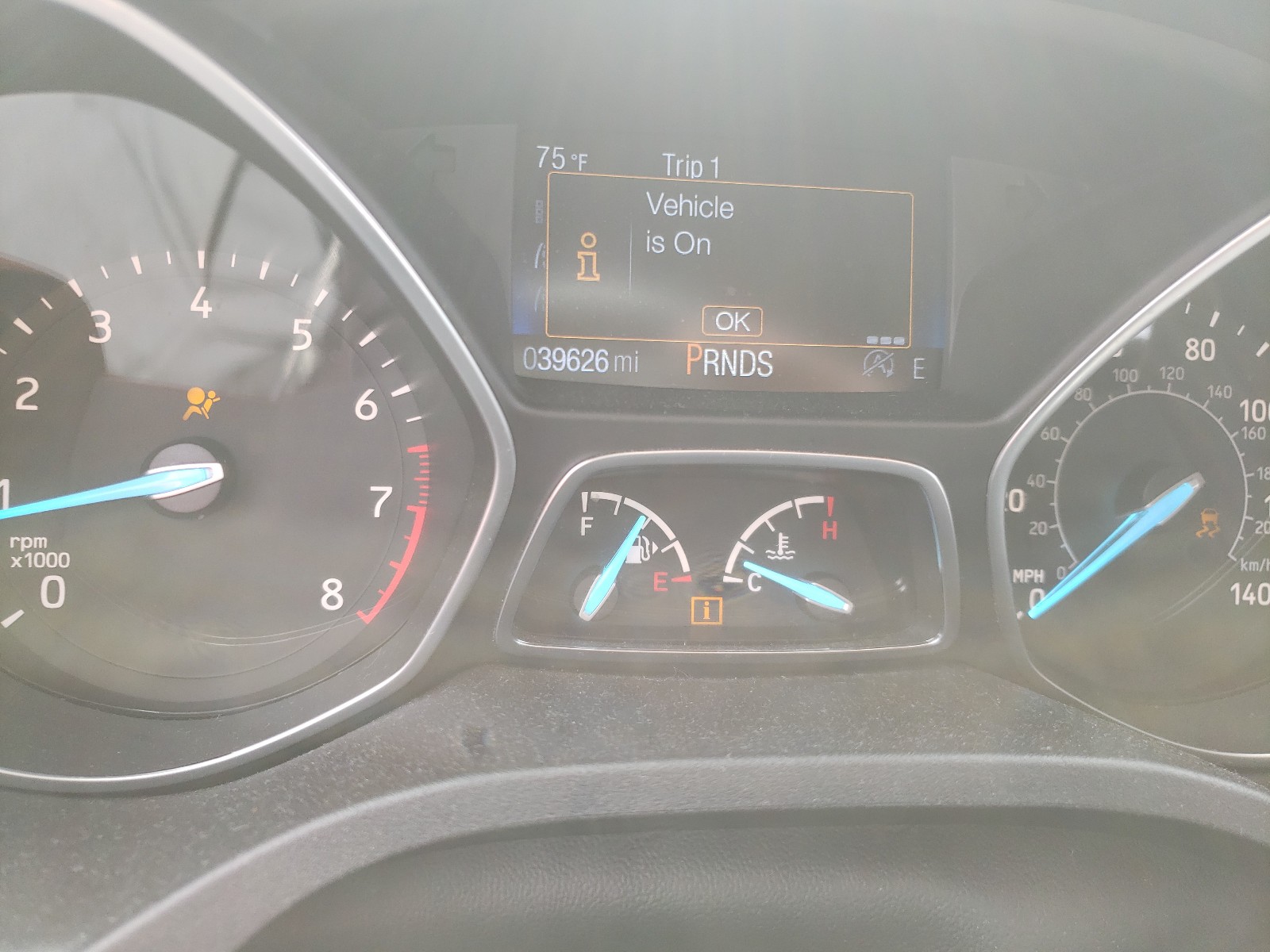 Photo 8 from auction – 2018 FORD ESCAPE SE with VIN 1FMCU0GD8JUD54493