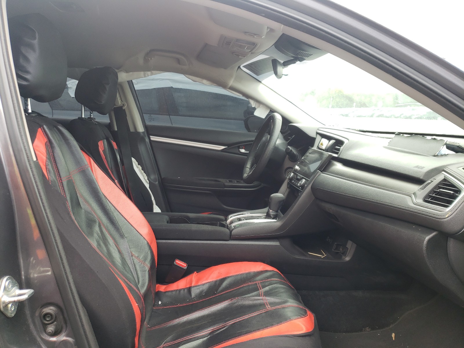 Photo 5 from auction – 2019 HONDA CIVIC LX with VIN 2HGFC2F56KH002058
