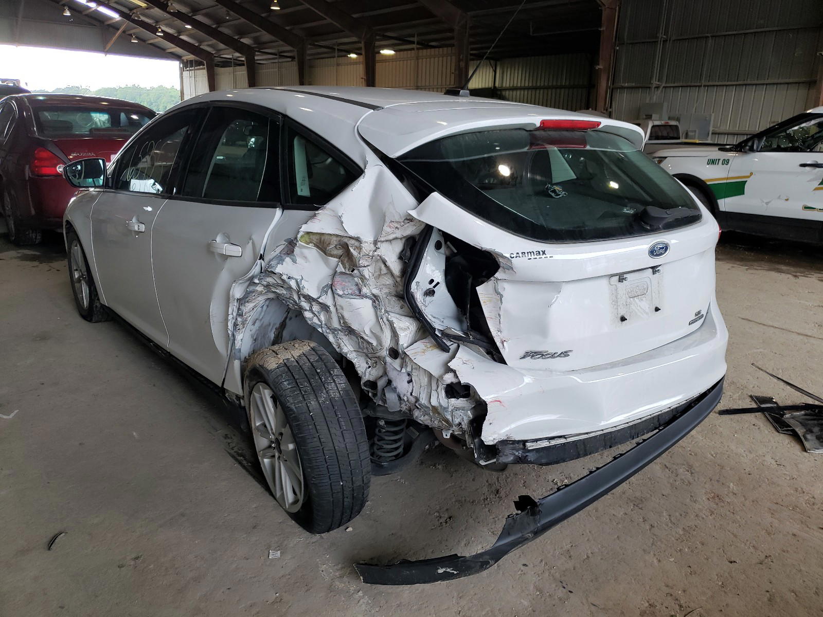 Photo 3 from auction – 2015 FORD FOCUS SE with VIN 1FADP3K24FL249394