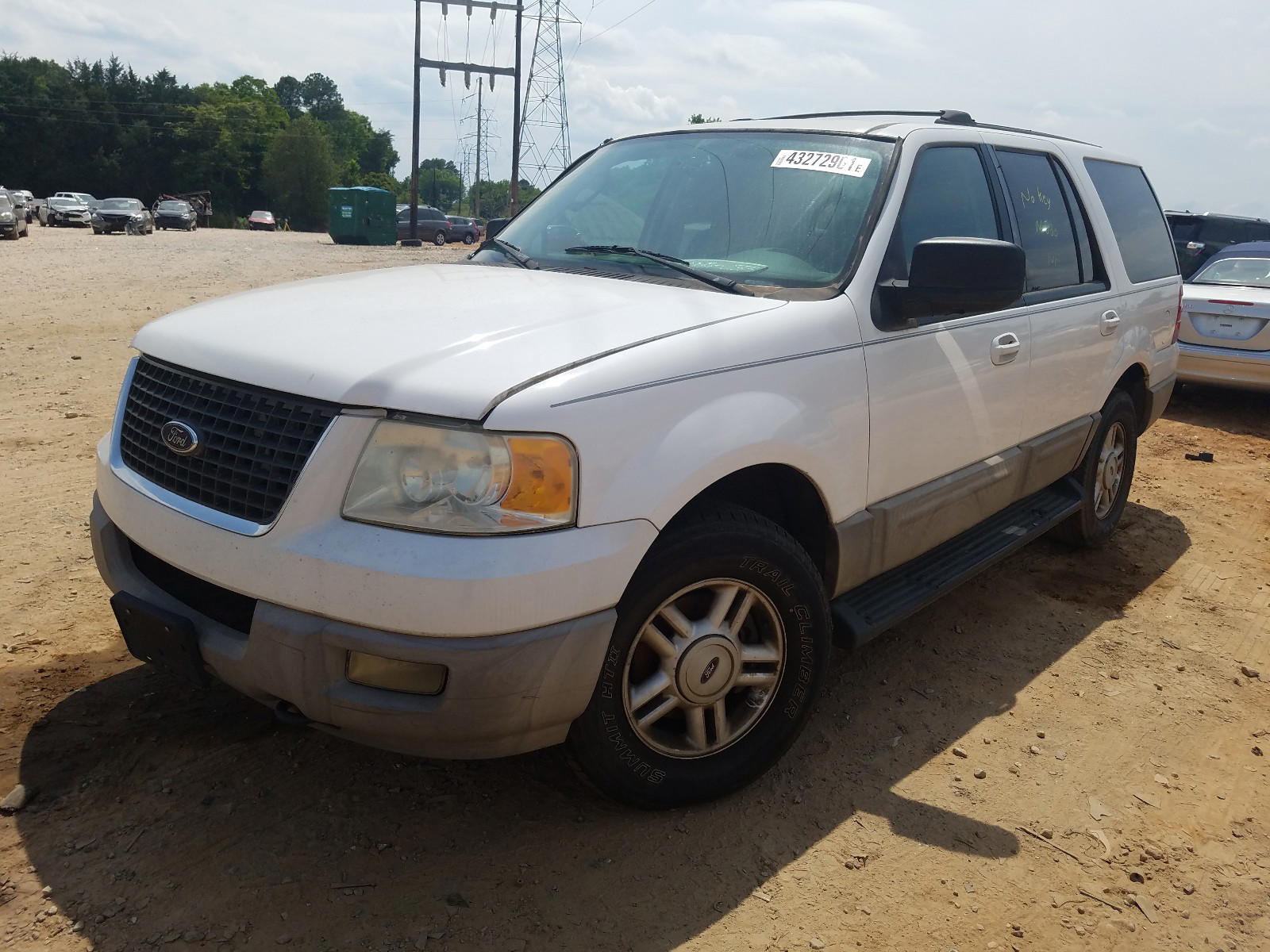 Photo 2 from auction – 2003 FORD EXPEDITION with VIN 1FMPU16L23LB79425