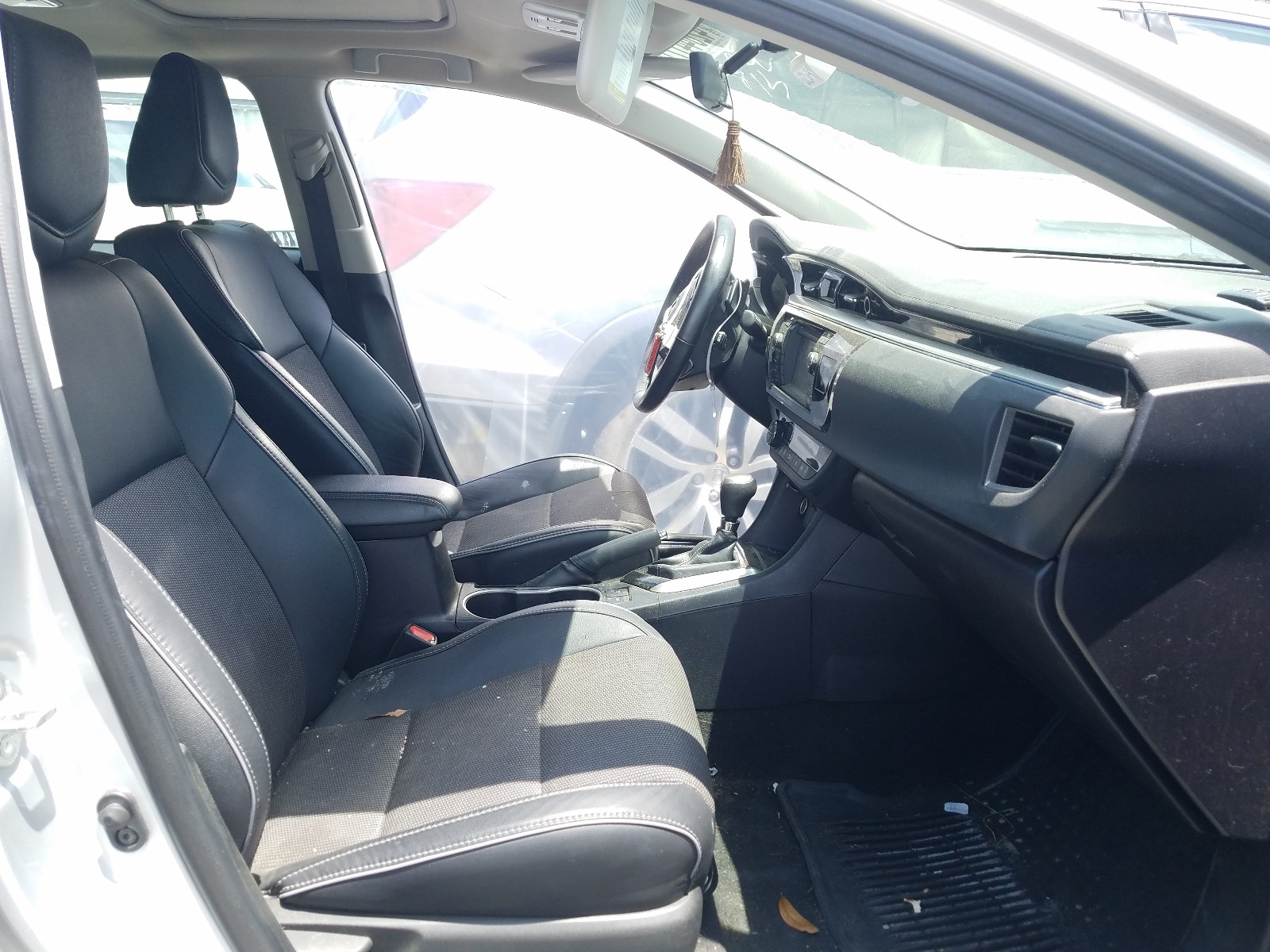 Photo 5 from auction – 2016 TOYOTA COROLLA L with VIN 2T1BURHE6GC540194