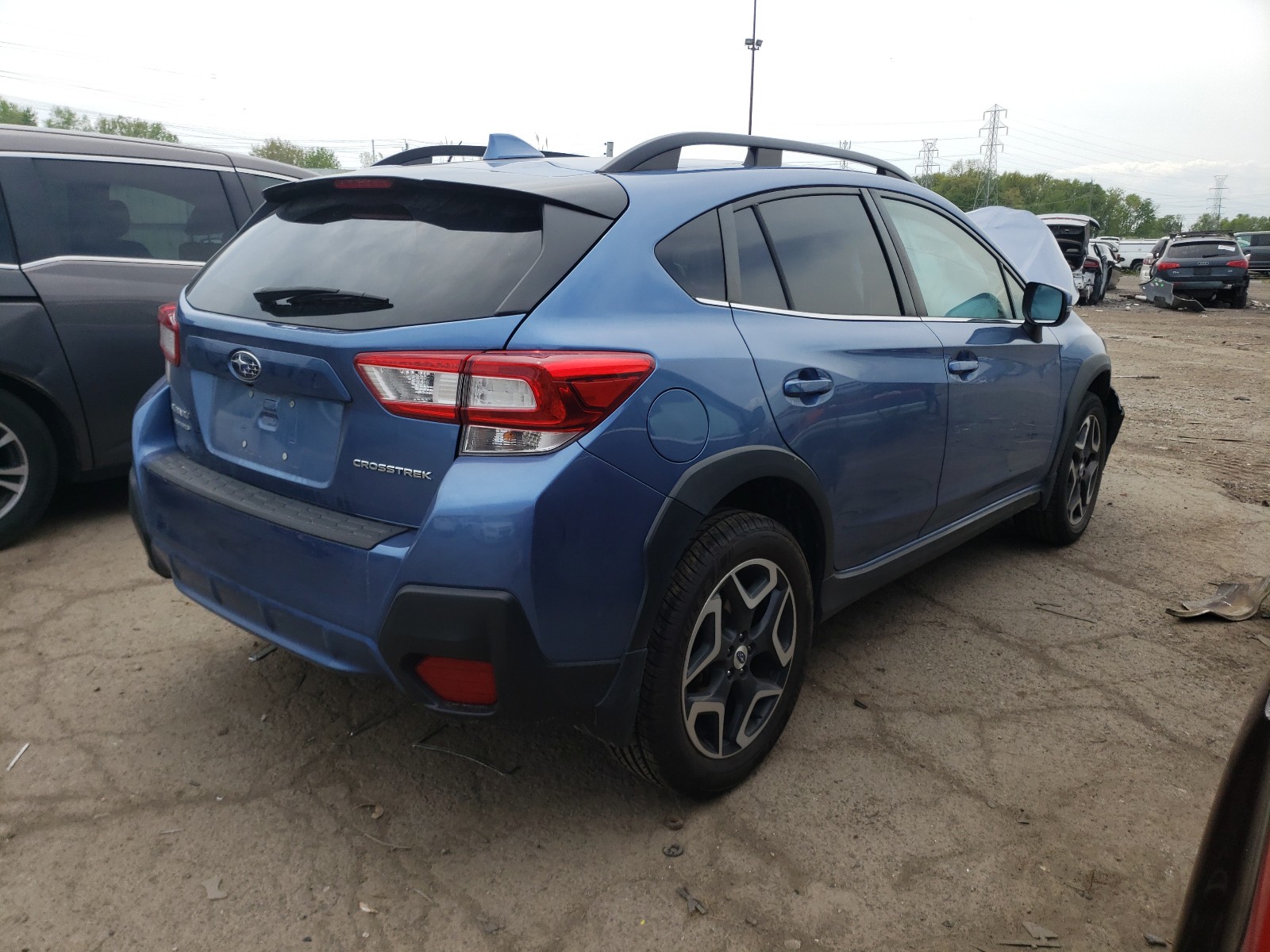 Photo 4 from auction – 2018 SUBARU CROSSTREK with VIN JF2GTAJC2JH266273
