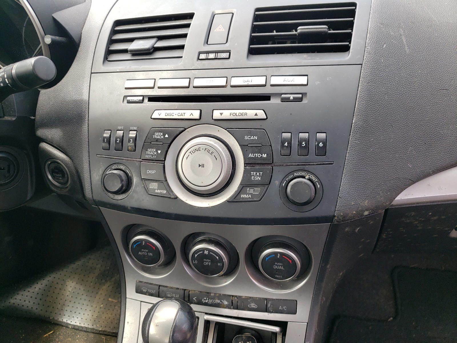 Photo 9 from auction – 2010 MAZDA 3 S with VIN JM1BL1S59A1259368