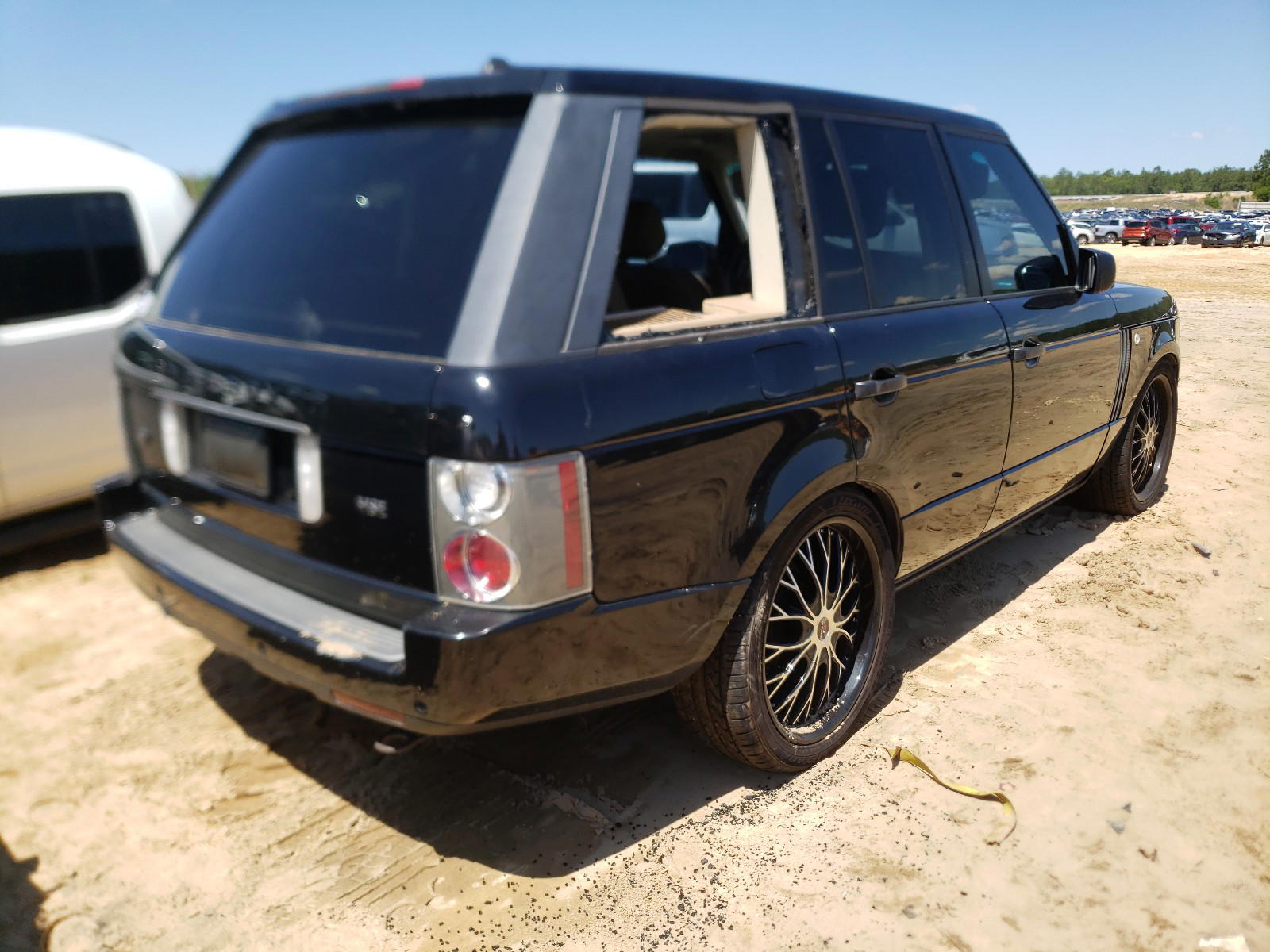 Photo 4 from auction – 2008 LAND ROVER RANGE ROVE with VIN SALME15458A264396