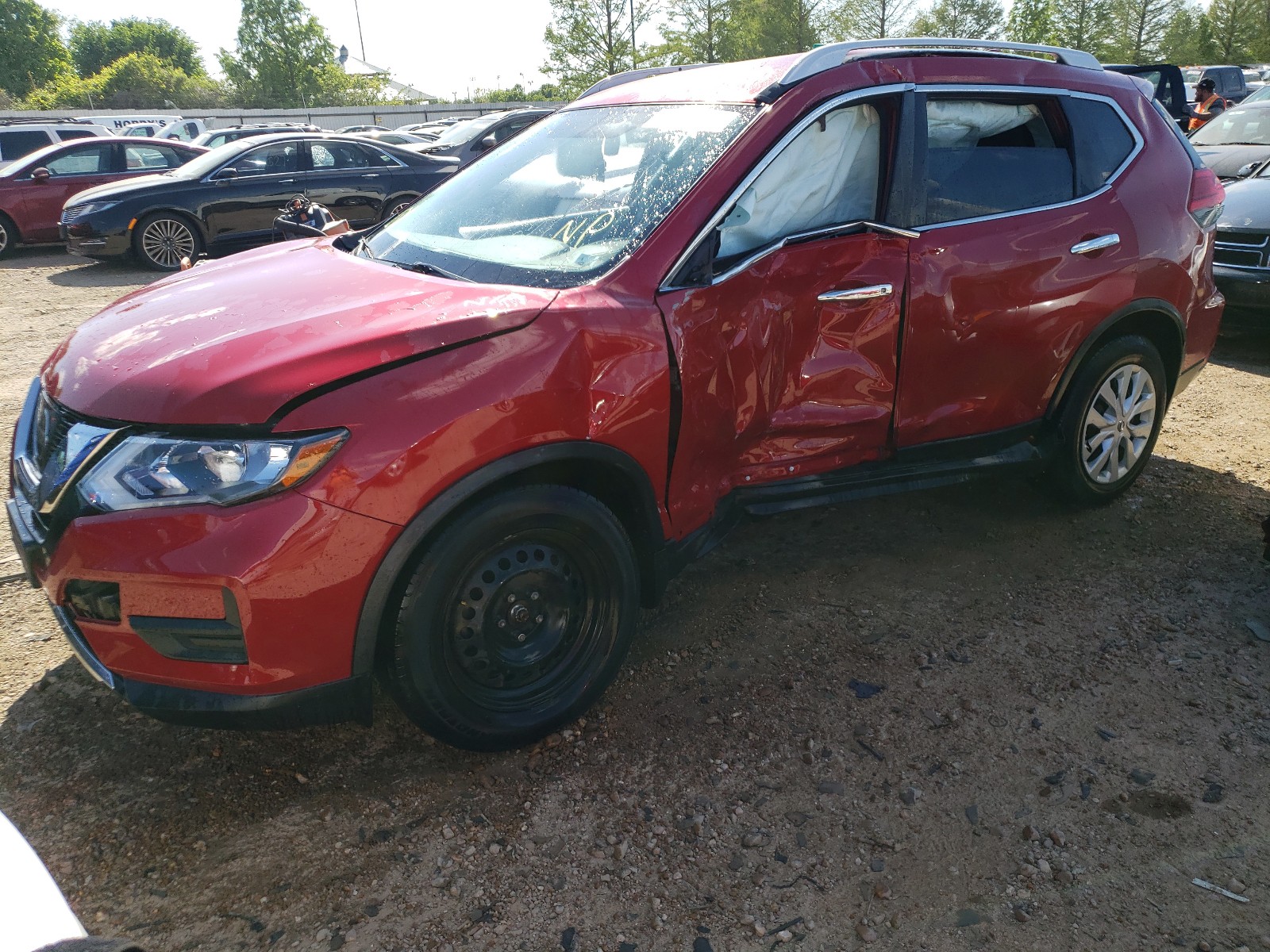 Photo 2 from auction – 2017 NISSAN ROGUE S with VIN JN8AT2MVXHW278205