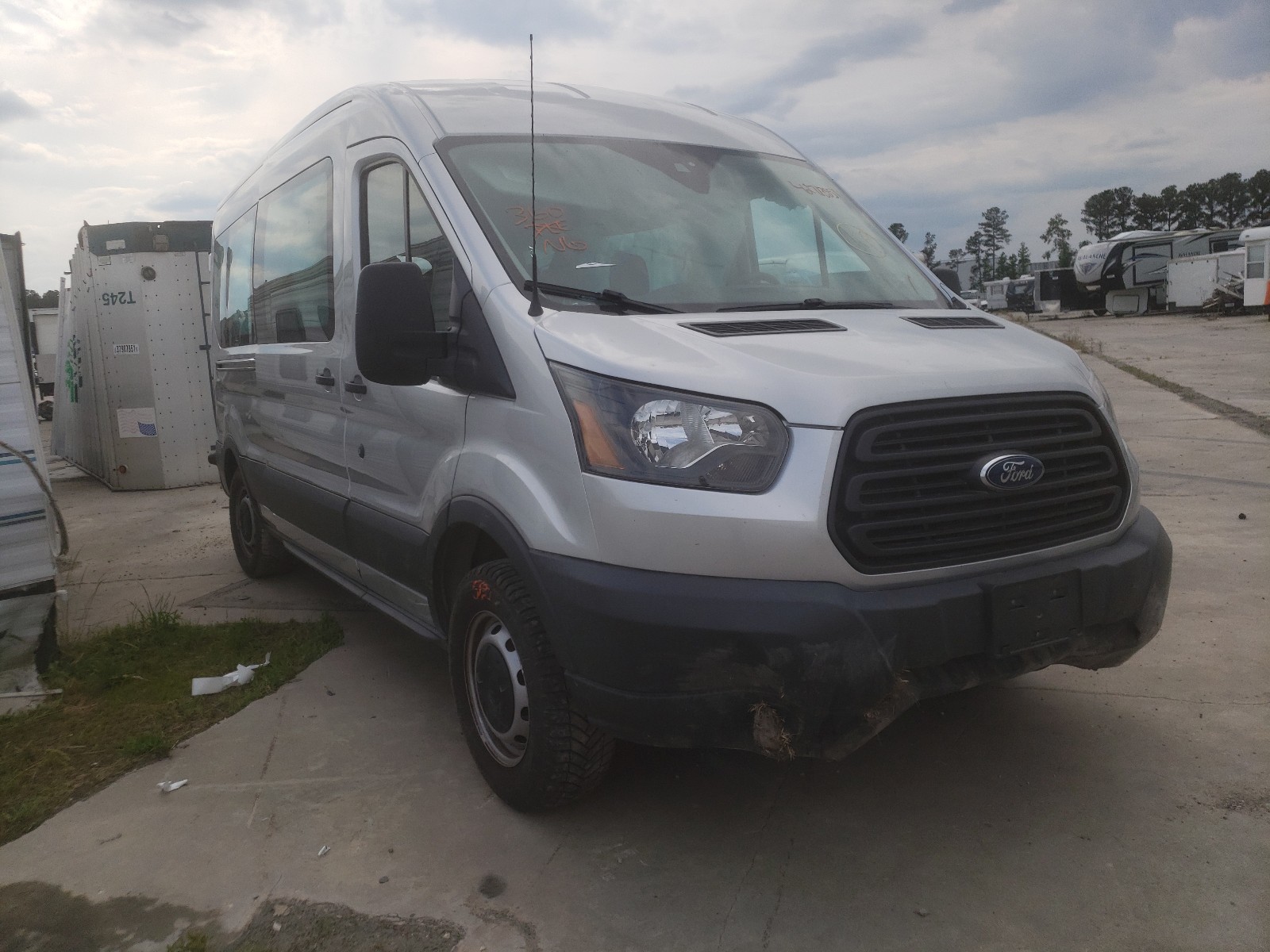 FORD TRANSIT 2017 with VIN 1FBAX2CM2HKA00838 - Photo from auction