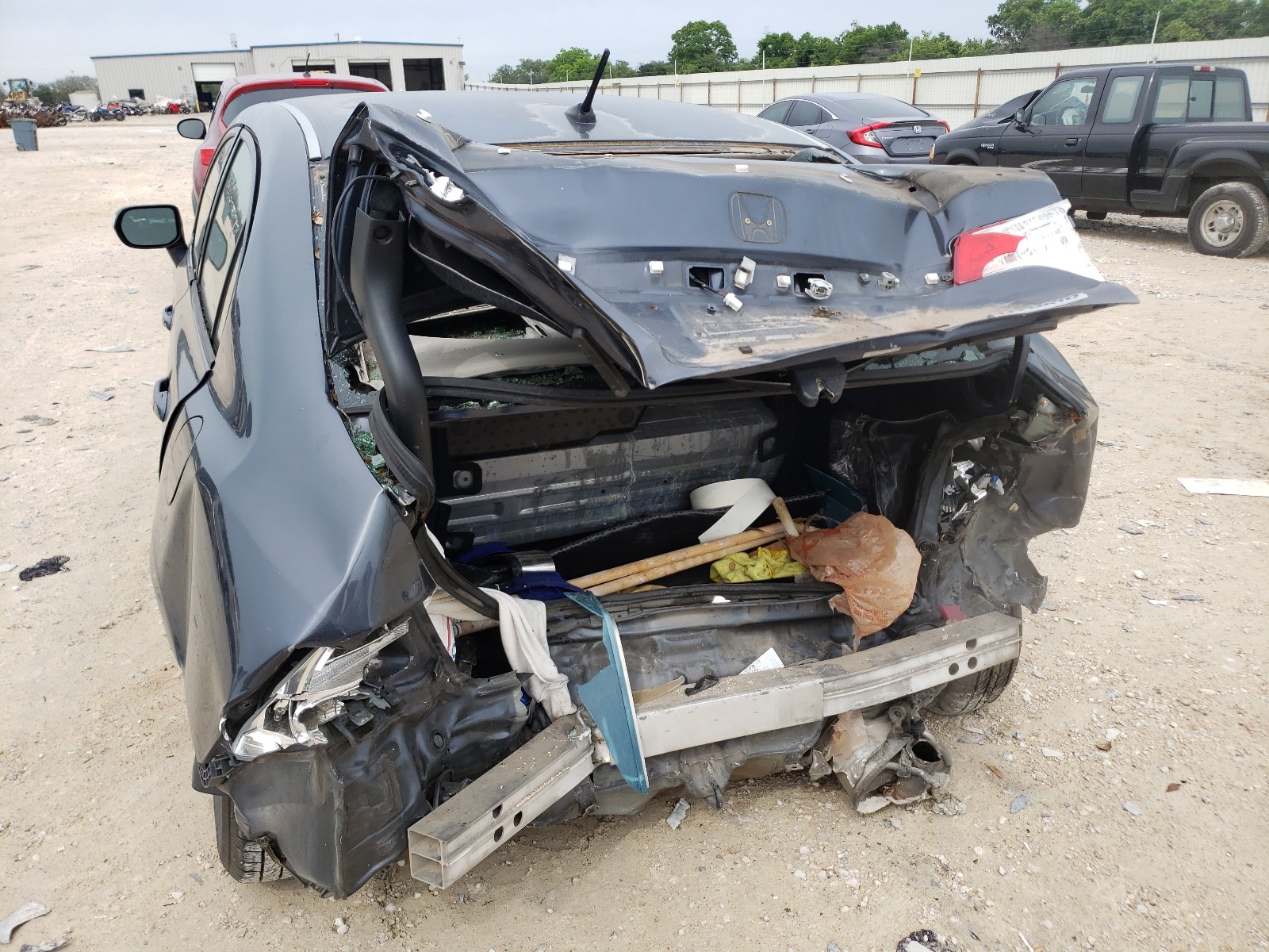 Photo 9 from auction – 2006 HONDA CIVIC HYBR with VIN JHMFA36226S009070