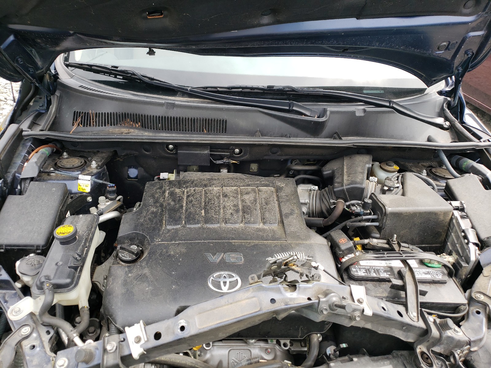 Photo 7 from auction – 2007 TOYOTA RAV4 LIMIT with VIN JTMBK31V776010305