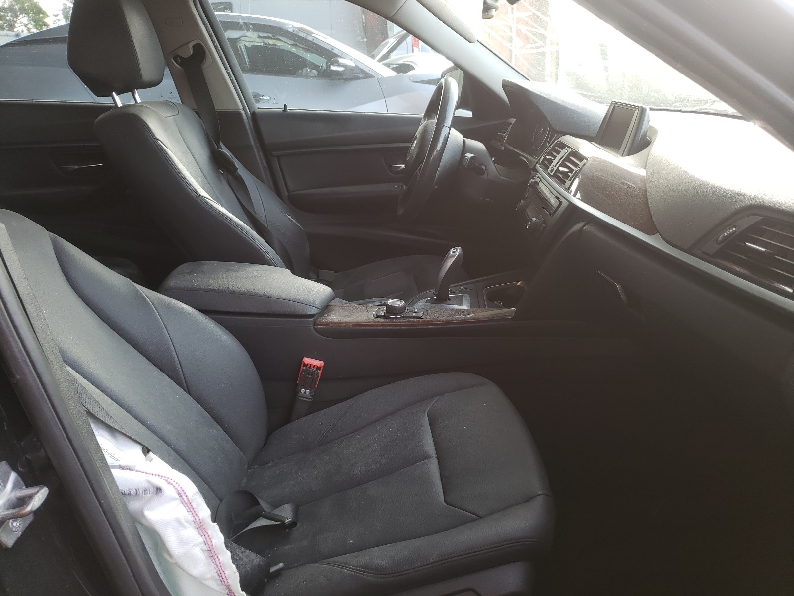 Zdjęcie 5 z aukcji – 2014 BMW 328 I z VIN WBA3A5G57ENP34005