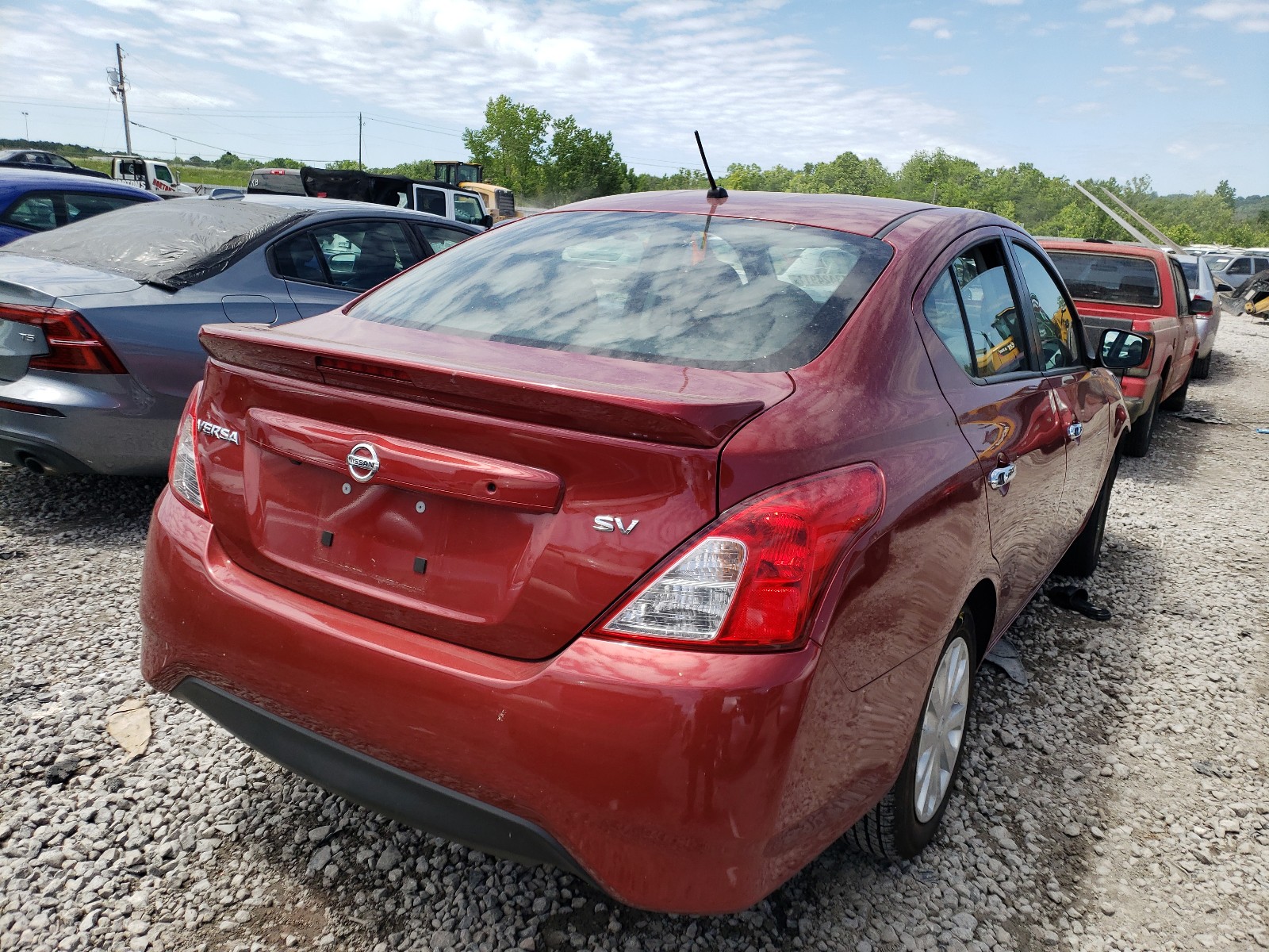 Photo 4 from auction – 2019 NISSAN VERSA S with VIN 3N1CN7AP5KL853098