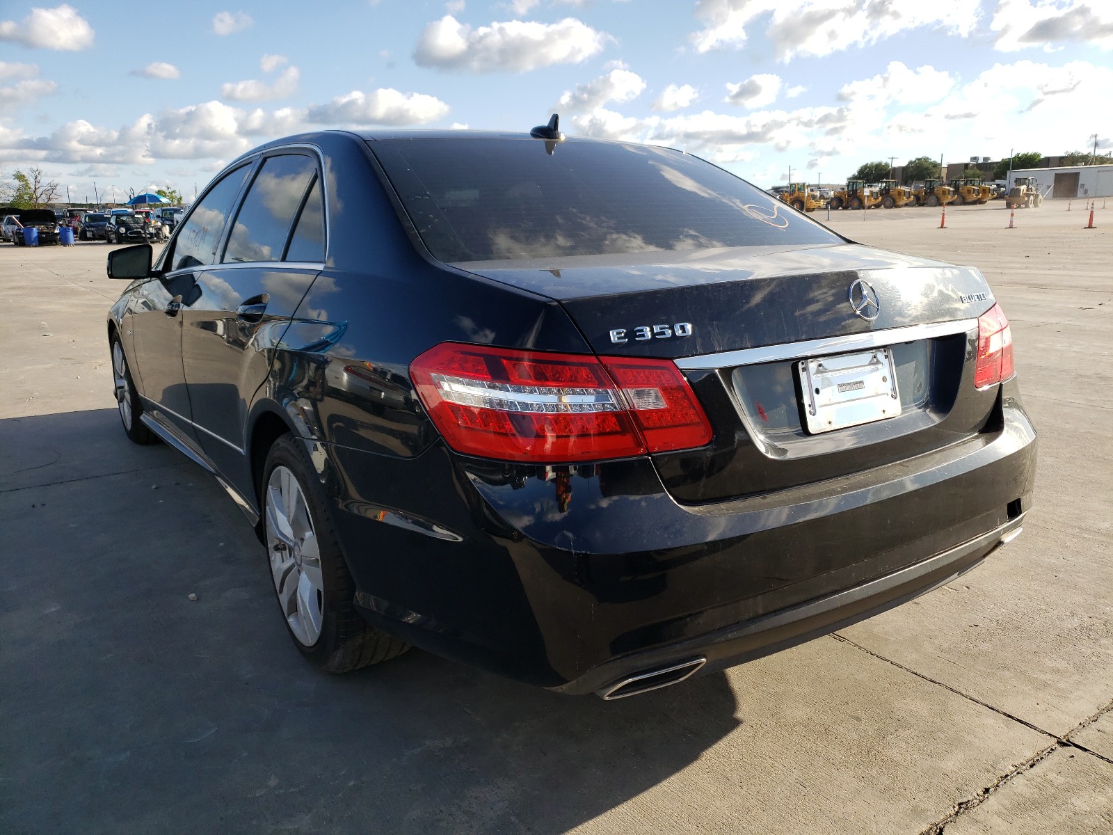 Photo 3 from auction – 2012 MERCEDES-BENZ E 350 BLUE with VIN WDDHF2EB3CA543855