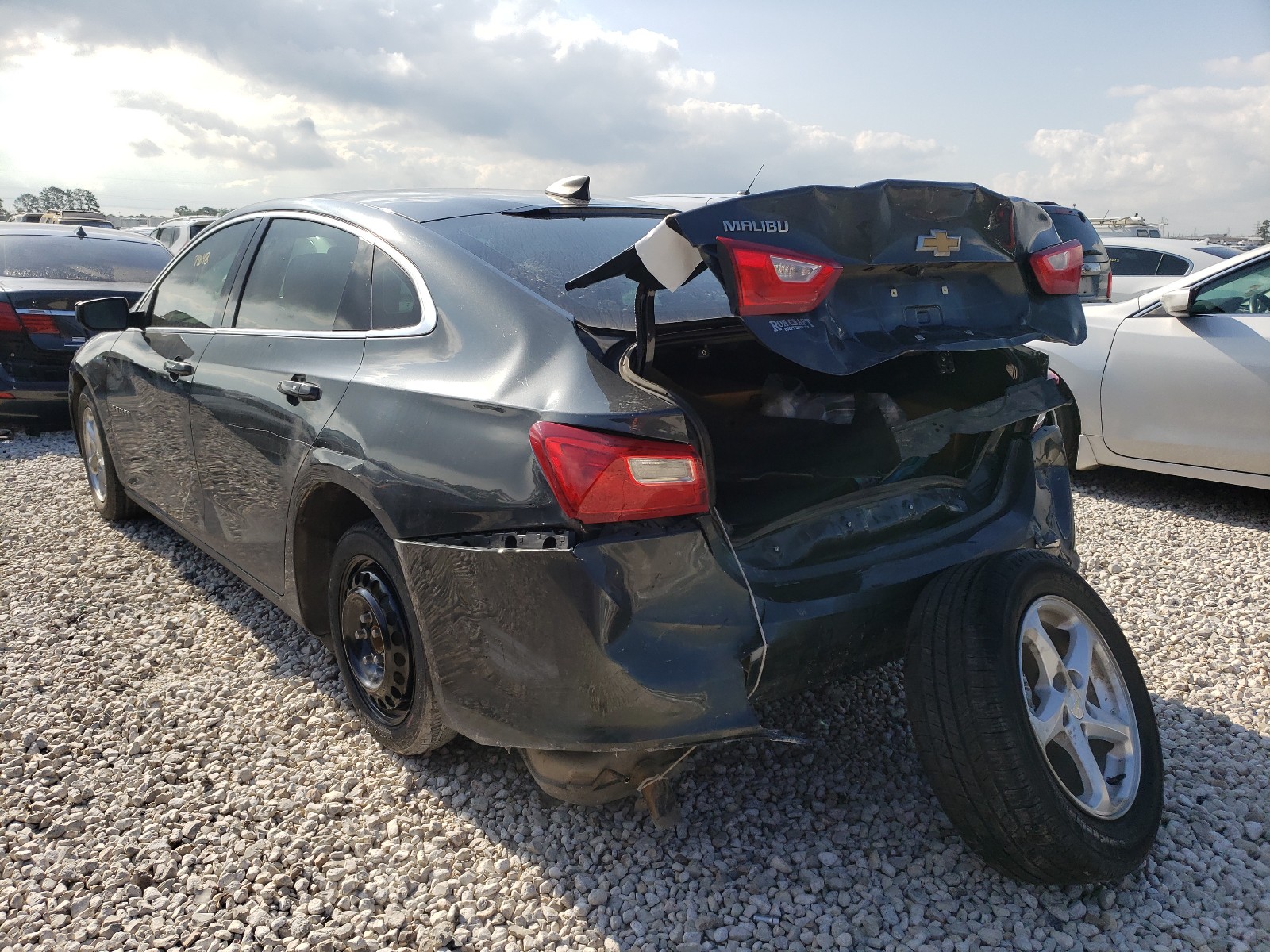 Photo 3 from auction – 2017 CHEVROLET MALIBU LS with VIN 1G1ZB5STXHF164850
