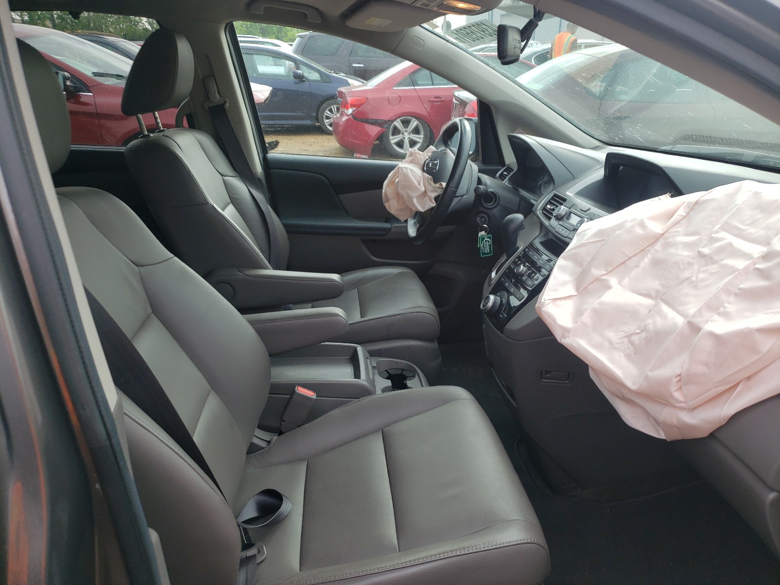 Photo 5 from auction – 2013 HONDA ODYSSEY EX with VIN 5FNRL5H63DB086433