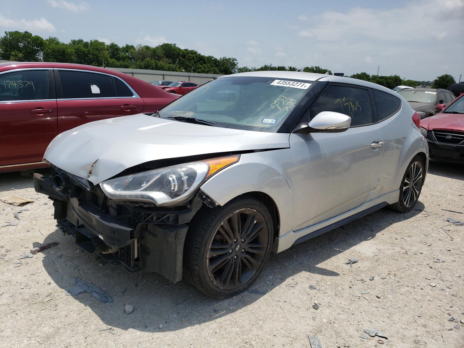 Photo 2 from auction – 2016 HYUNDAI VELOSTER T with VIN KMHTC6AE3GU257329