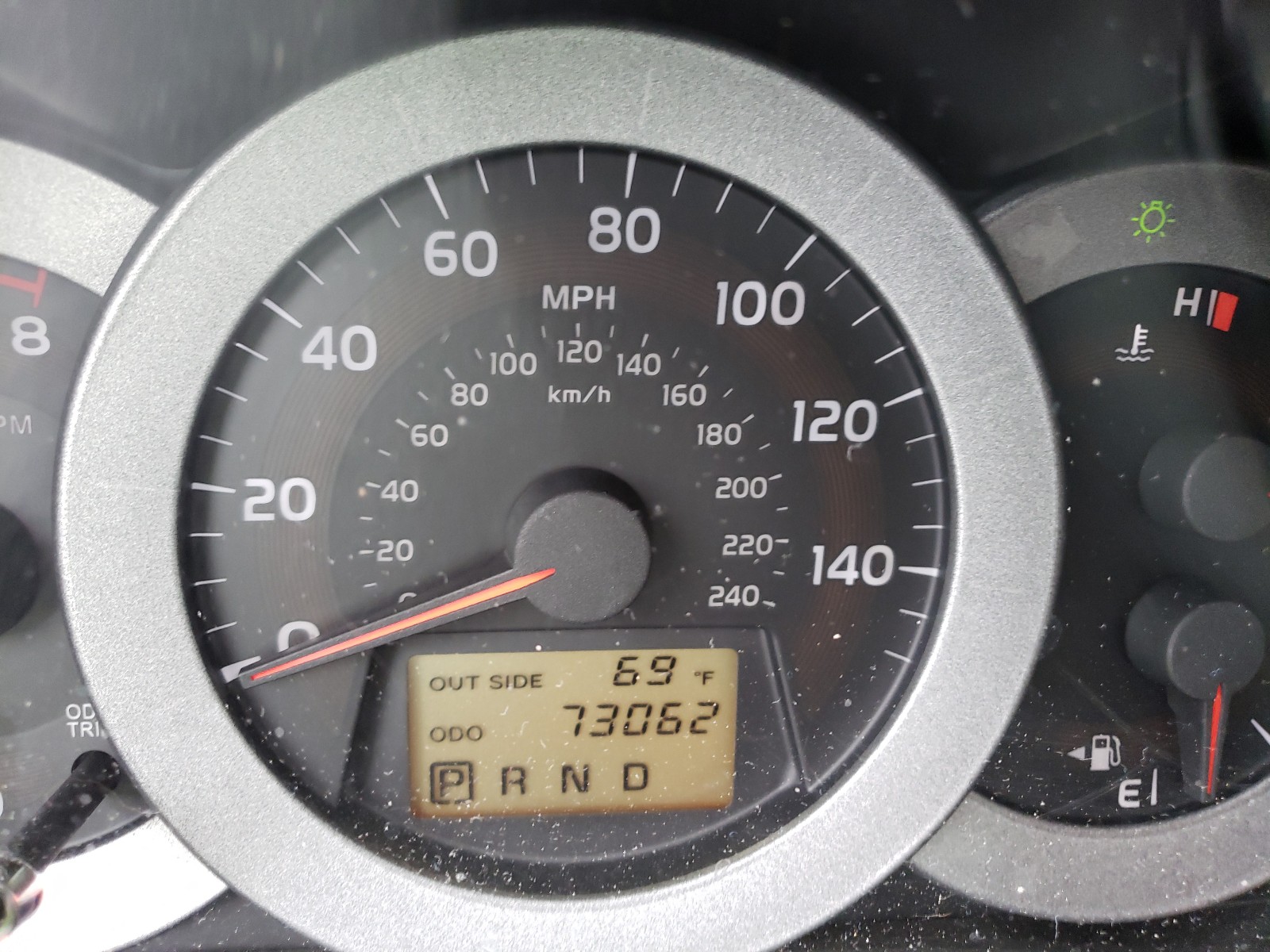 Photo 8 from auction – 2007 TOYOTA RAV4 LIMIT with VIN JTMBK31V776010305