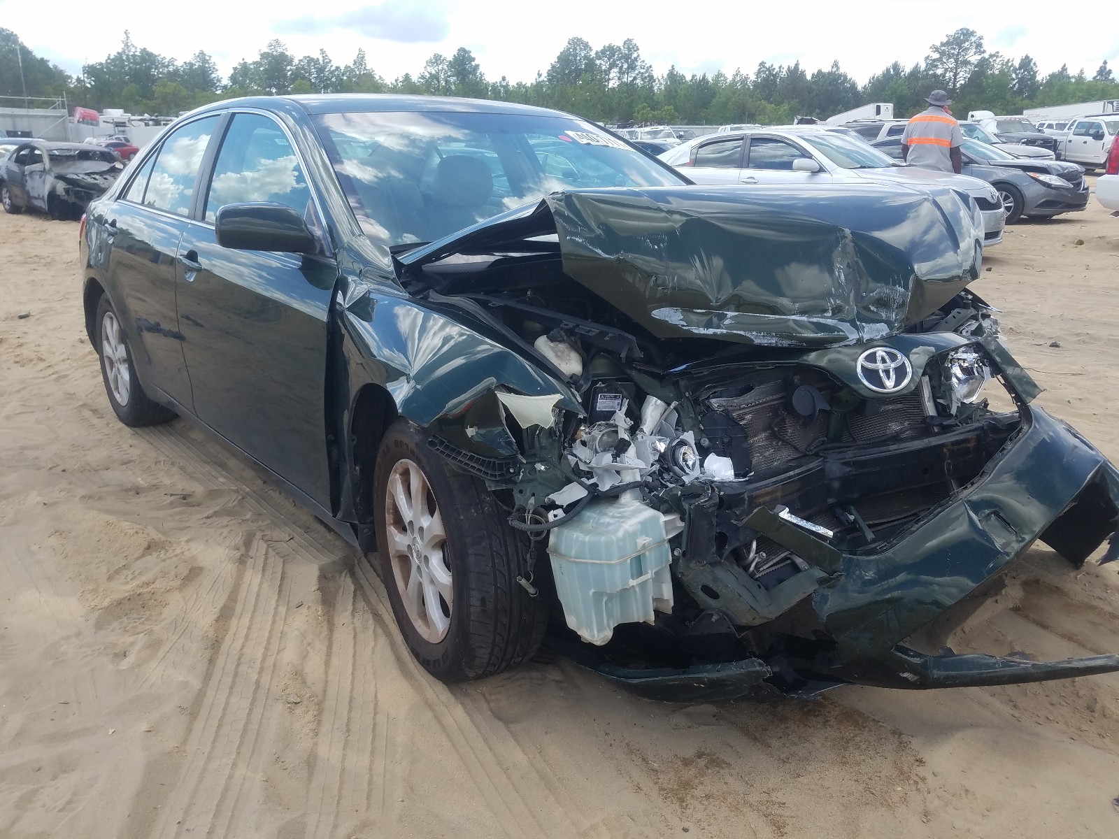 Photo 1 from auction – 2010 TOYOTA CAMRY BASE with VIN 4T1BF3EK1AU575362
