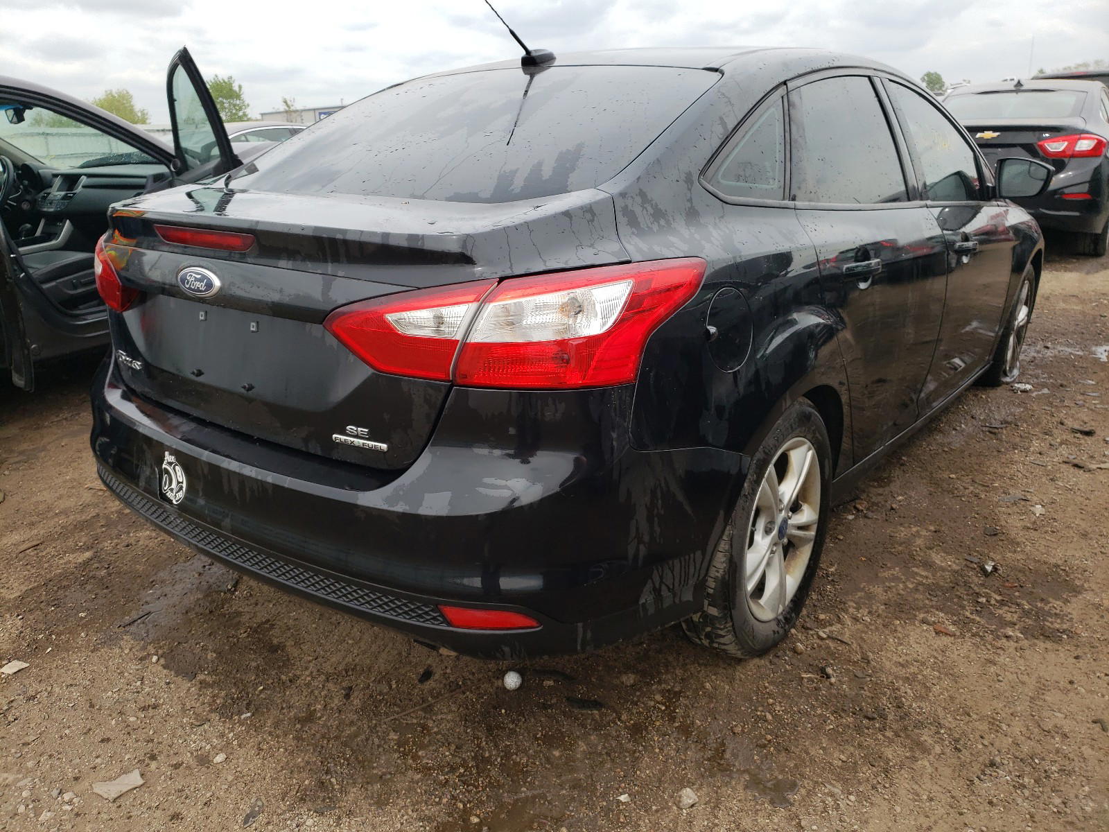 Photo 4 from auction – 2014 FORD FOCUS SE with VIN 1FADP3F25EL408304