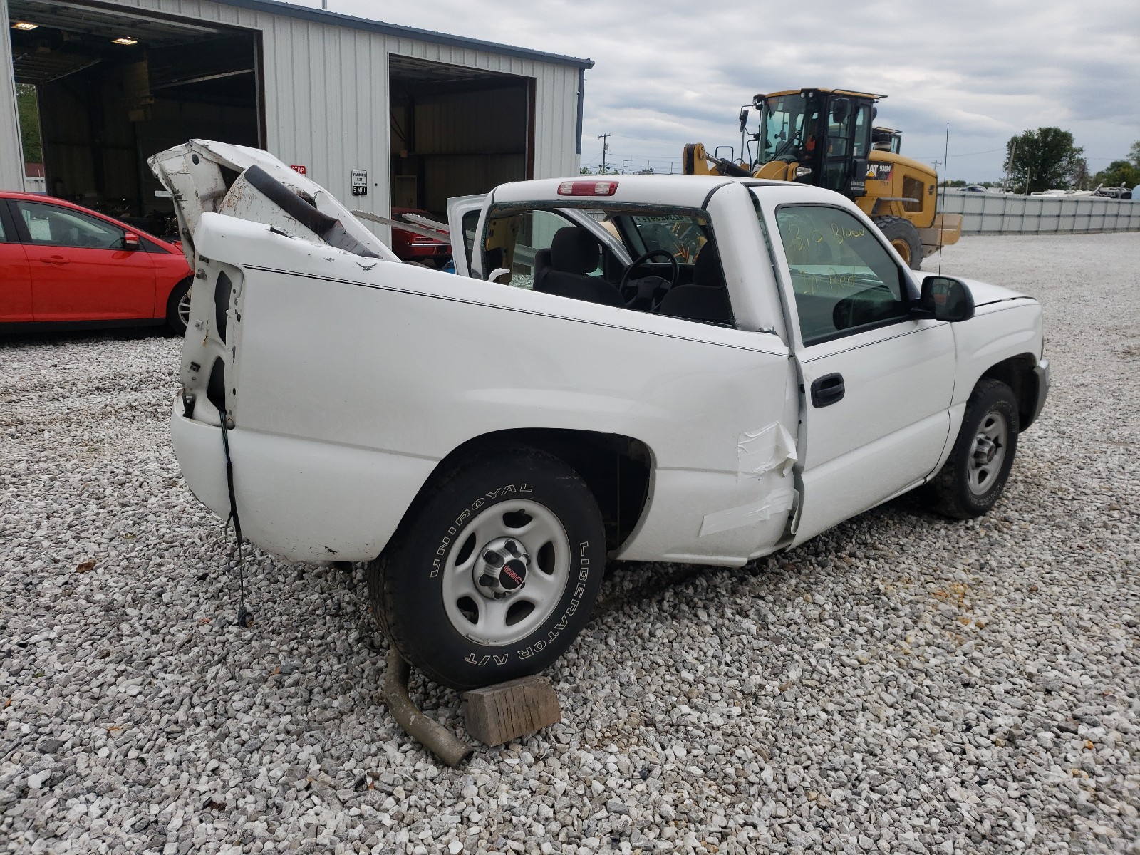 Photo 4 from auction – 2003 GMC NEW SIERRA with VIN 1GTEC14XX3Z313048