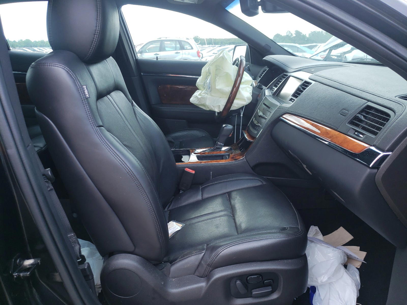 Photo 5 from auction – 2015 LINCOLN MKS with VIN 1LNHL9DK9FG605706