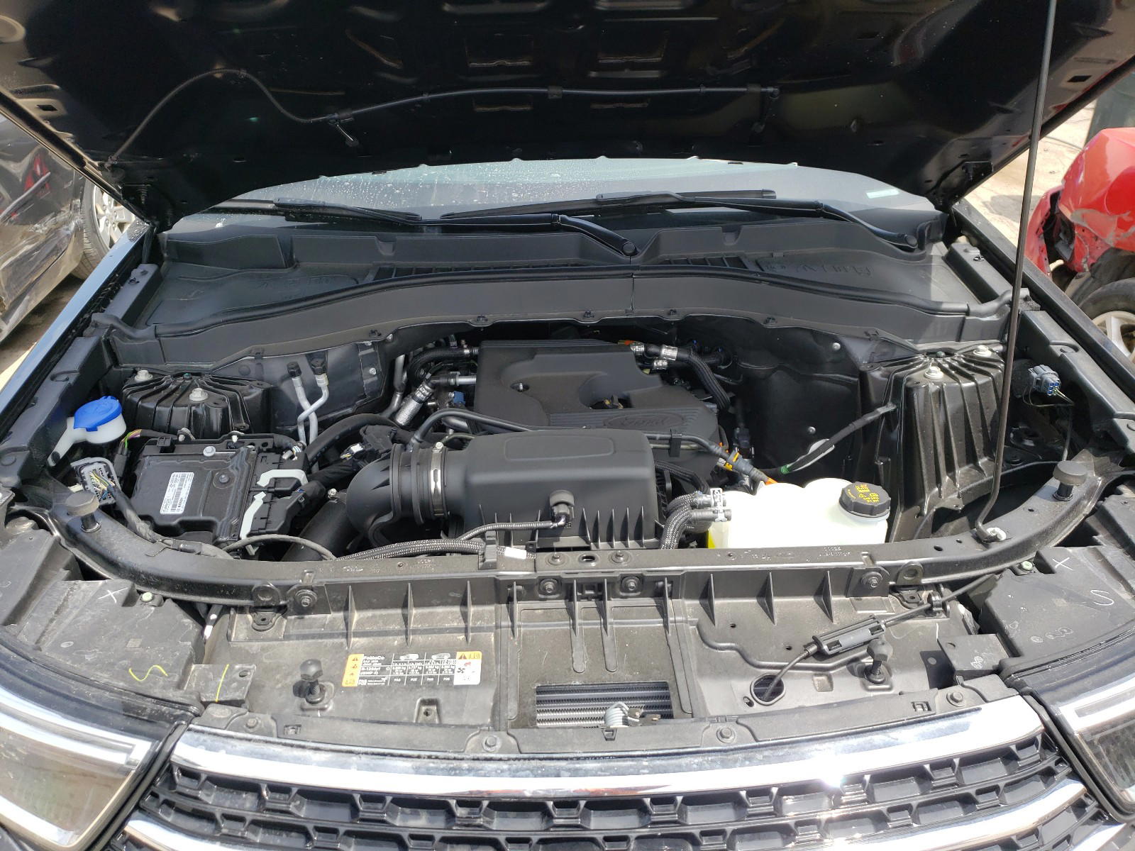 Photo 7 from auction – 2020 FORD EXPLORER X with VIN 1FMSK8DH2LGC97779