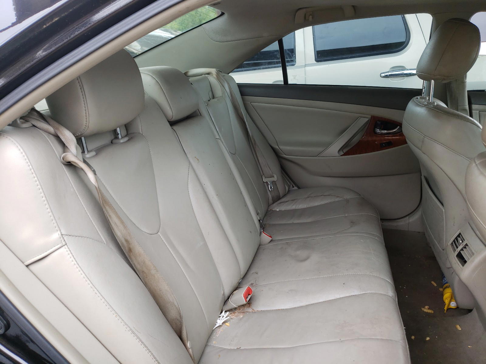 Photo 6 from auction – 2011 TOYOTA CAMRY BASE with VIN 4T4BF3EK2BR155200