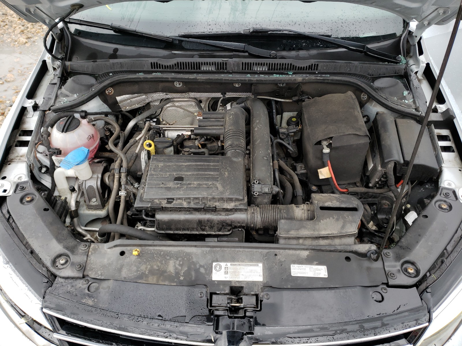 Photo 7 from auction – 2017 VOLKSWAGEN JETTA S with VIN 3VW2B7AJ6HM324806