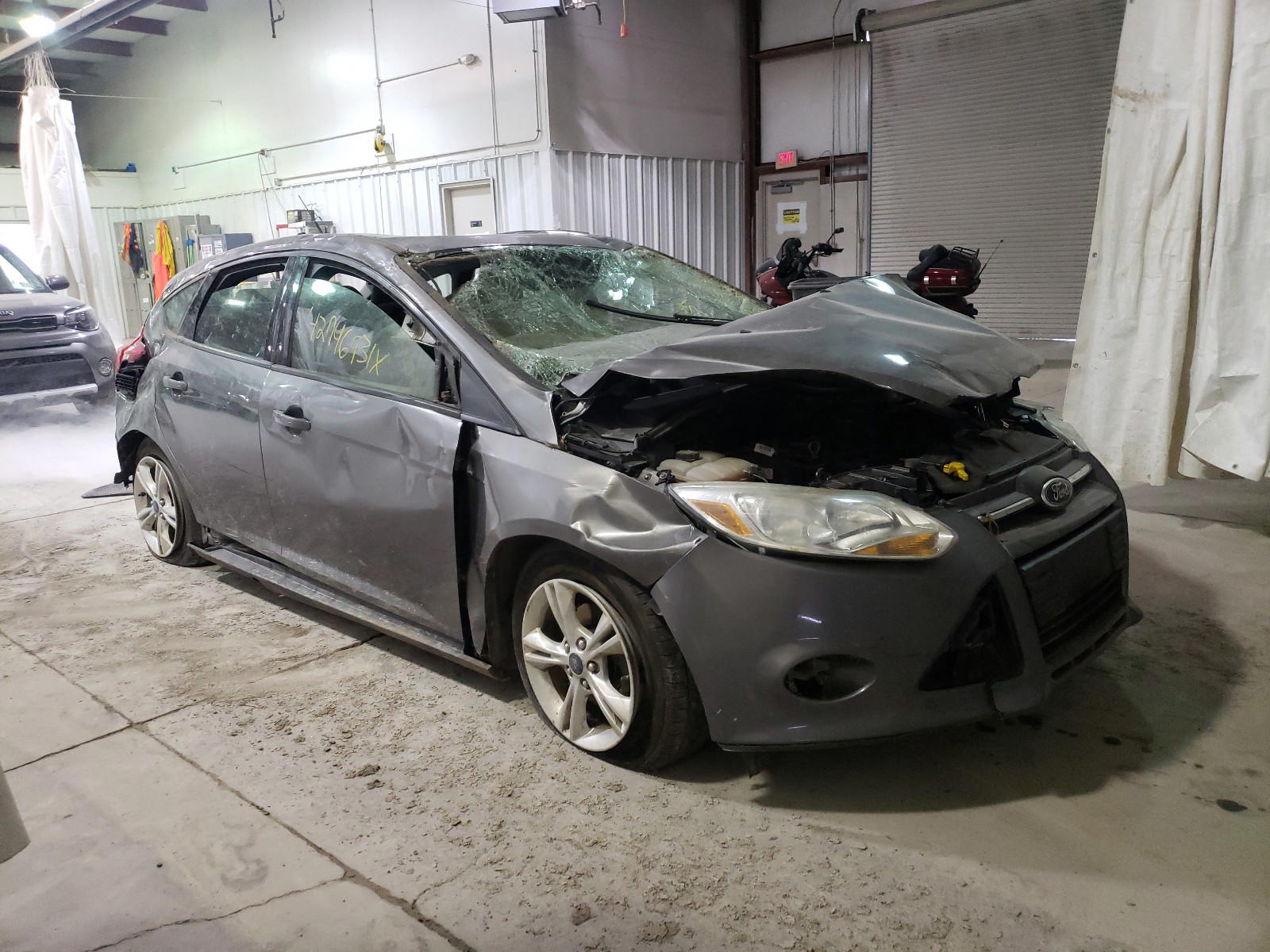 FORD FOCUS SE 2014 with VIN 1FADP3K27EL152317 - Photo from auction