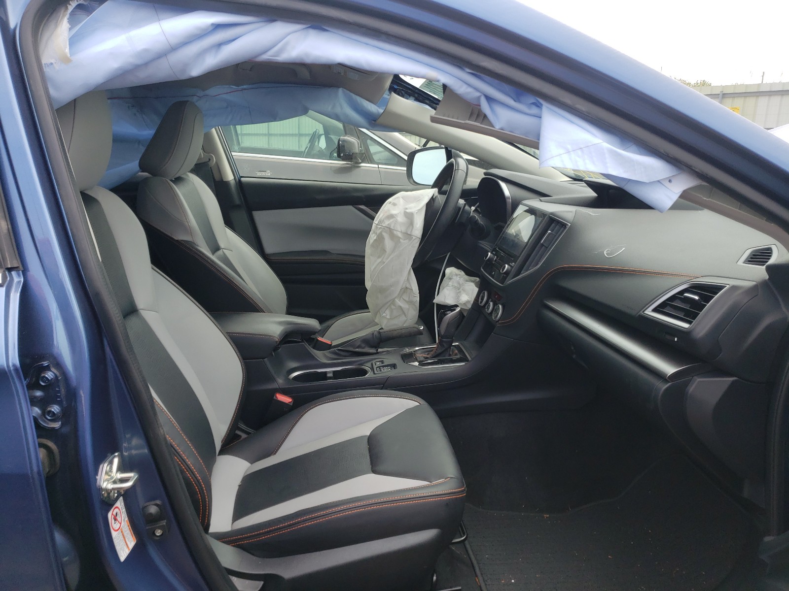 Photo 5 from auction – 2018 SUBARU CROSSTREK with VIN JF2GTAJC2JH266273