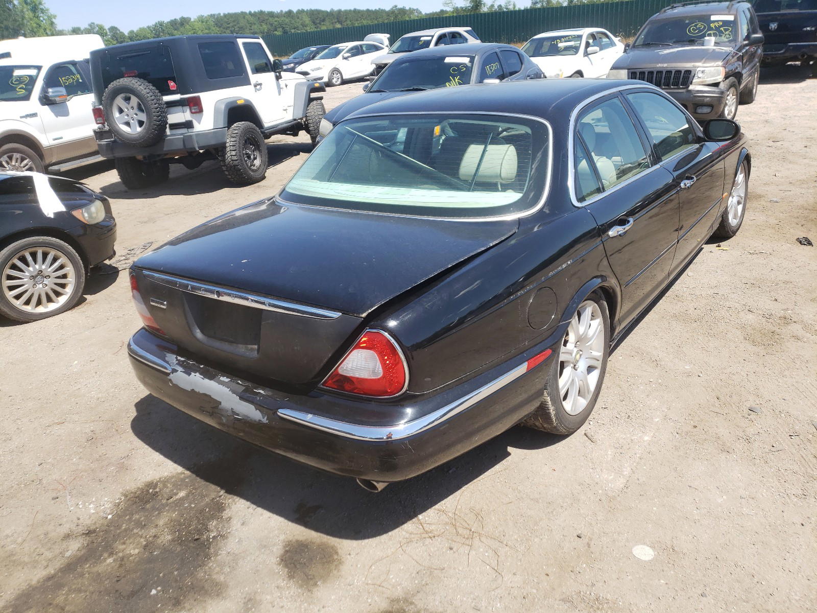 Photo 4 from auction – 2004 JAGUAR VANDENPLAS with VIN SAJEA74C84SG10629
