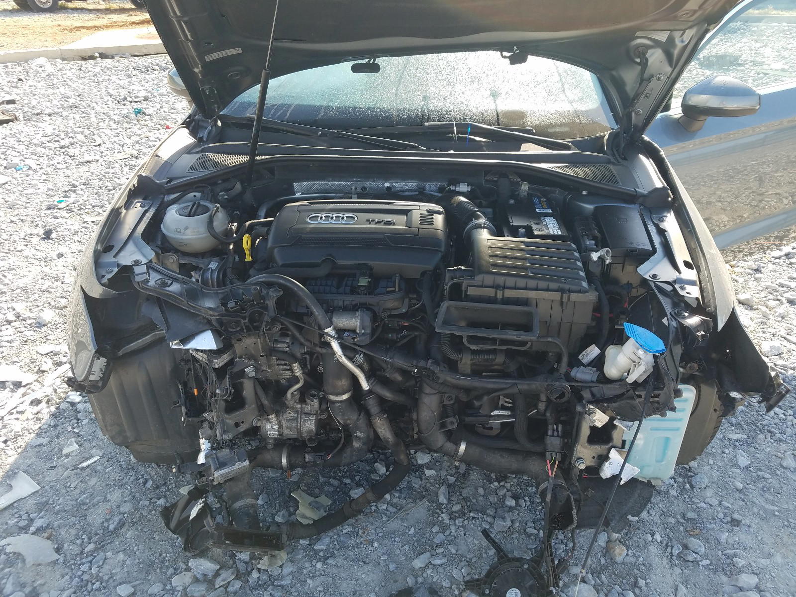 Photo 7 from auction – 2015 AUDI A3 PREMIUM with VIN WAUBFGFFXF1003709