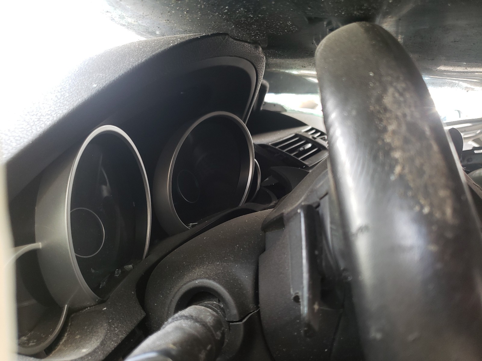 Photo 8 from auction – 2010 ACURA TL with VIN 19UUA8F23AA003929